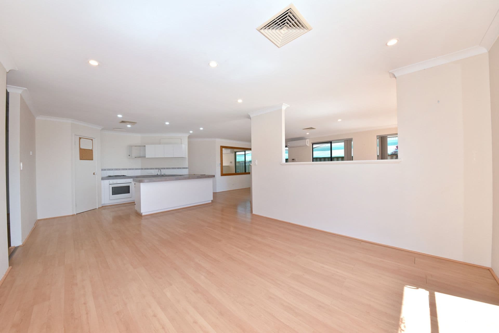 4 Rover Court, Quinns Rocks, WA, 6030, Quinns Rocks - Thumbnail 7