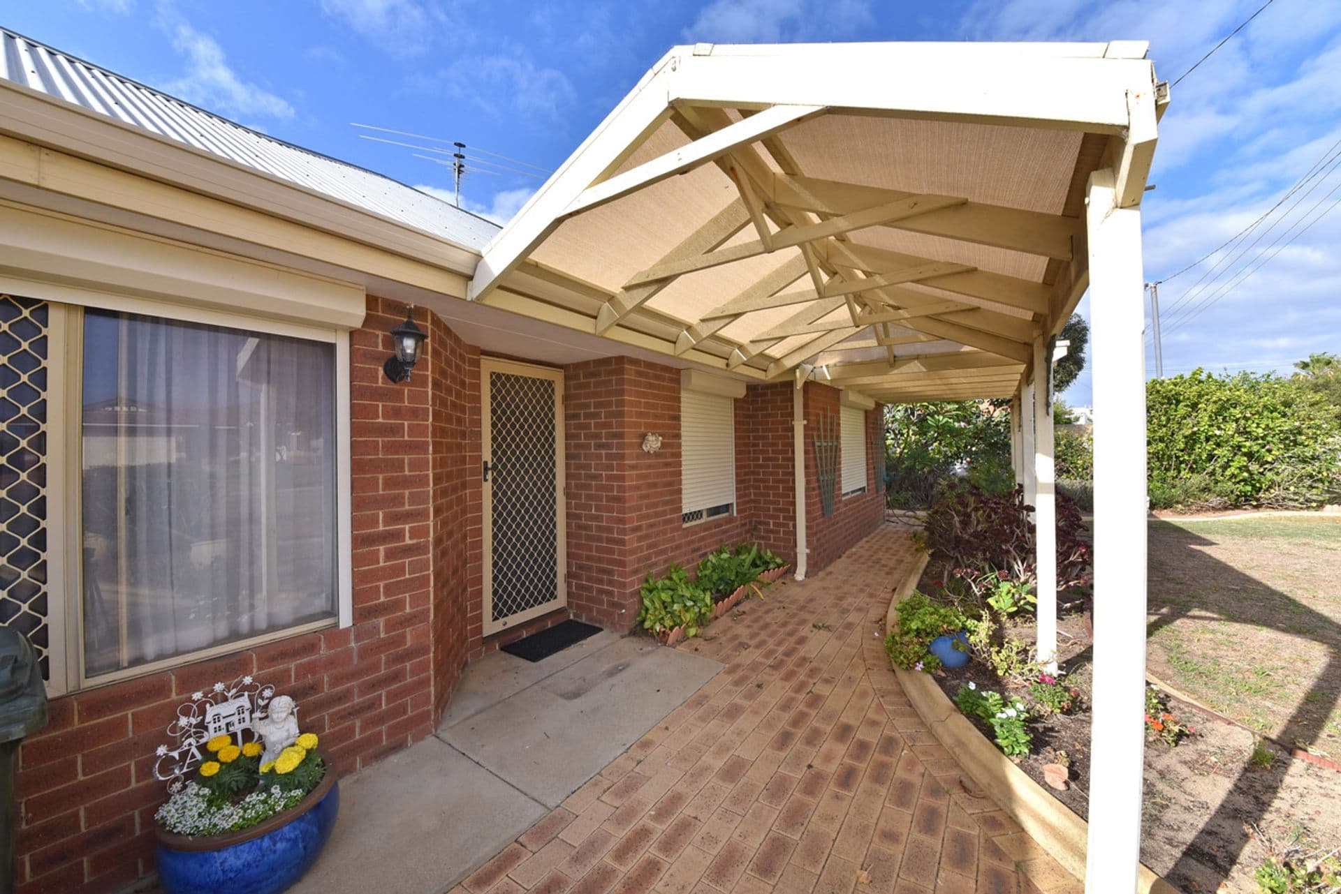 3B Cox Crescent, Quinns Rocks, WA, 6030, Quinns Rocks - Thumbnail 2