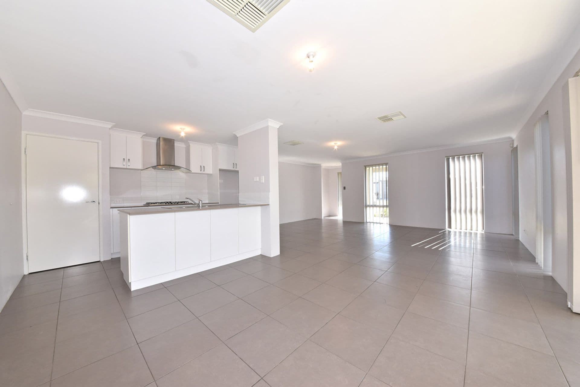 15 Uppingham Way, Butler, WA, 6036, Butler - Thumbnail 8