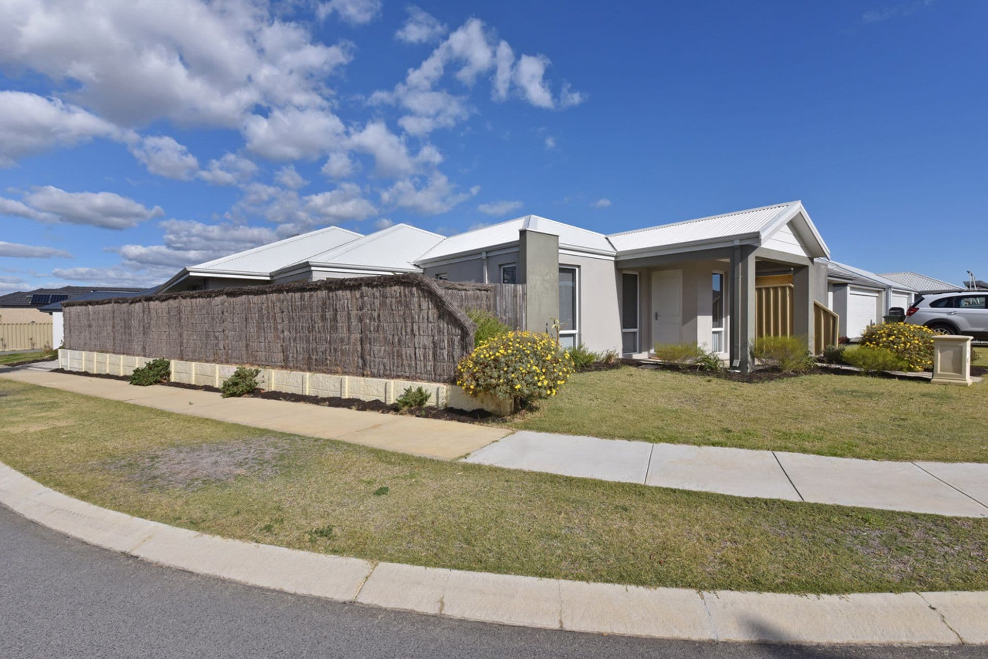 15 Uppingham Way, Butler, WA, 6036, Butler - Thumbnail 2