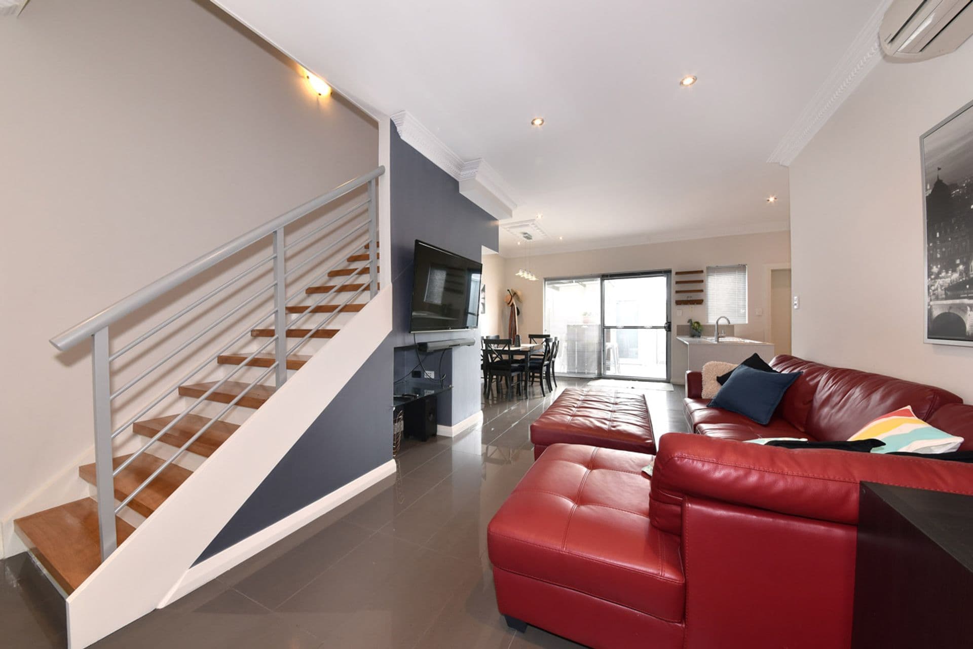 21 Redfern Bend, Clarkson, WA, 6030, Clarkson - Thumbnail 3