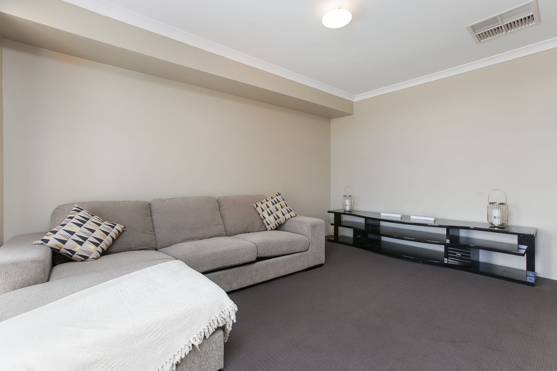 16 Somerton Drive, Alkimos, WA, 6038, Alkimos - Thumbnail 8