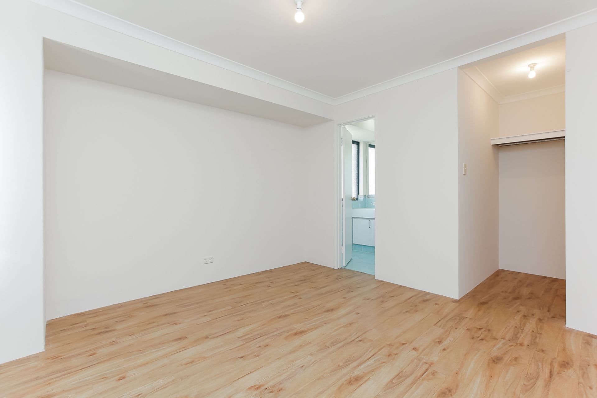 4 Cleland Close, Clarkson, WA, 6030, Clarkson - Thumbnail 8