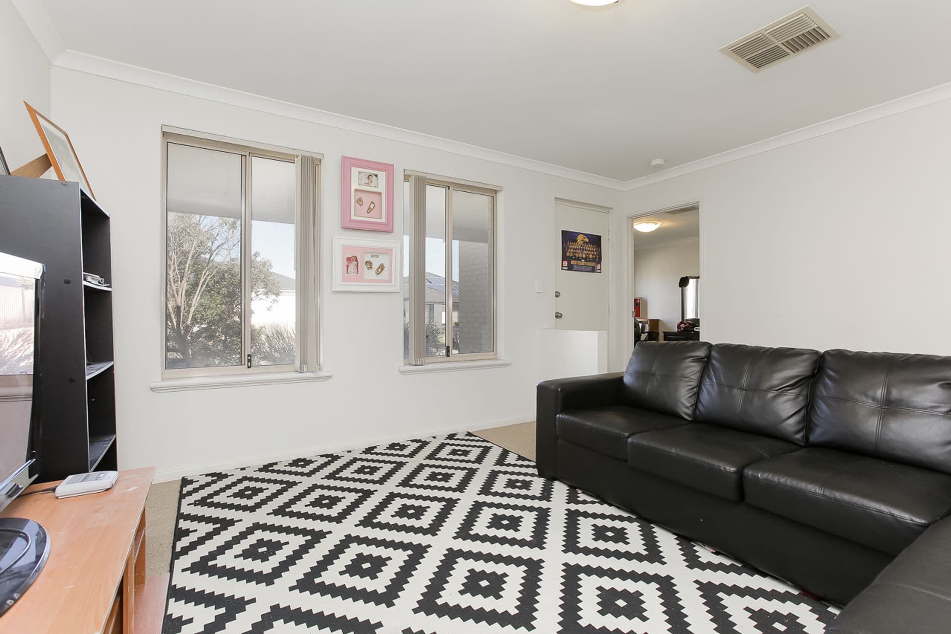 21 Sugarloaf Close, Merriwa, WA, 6030, Merriwa - Thumbnail 4