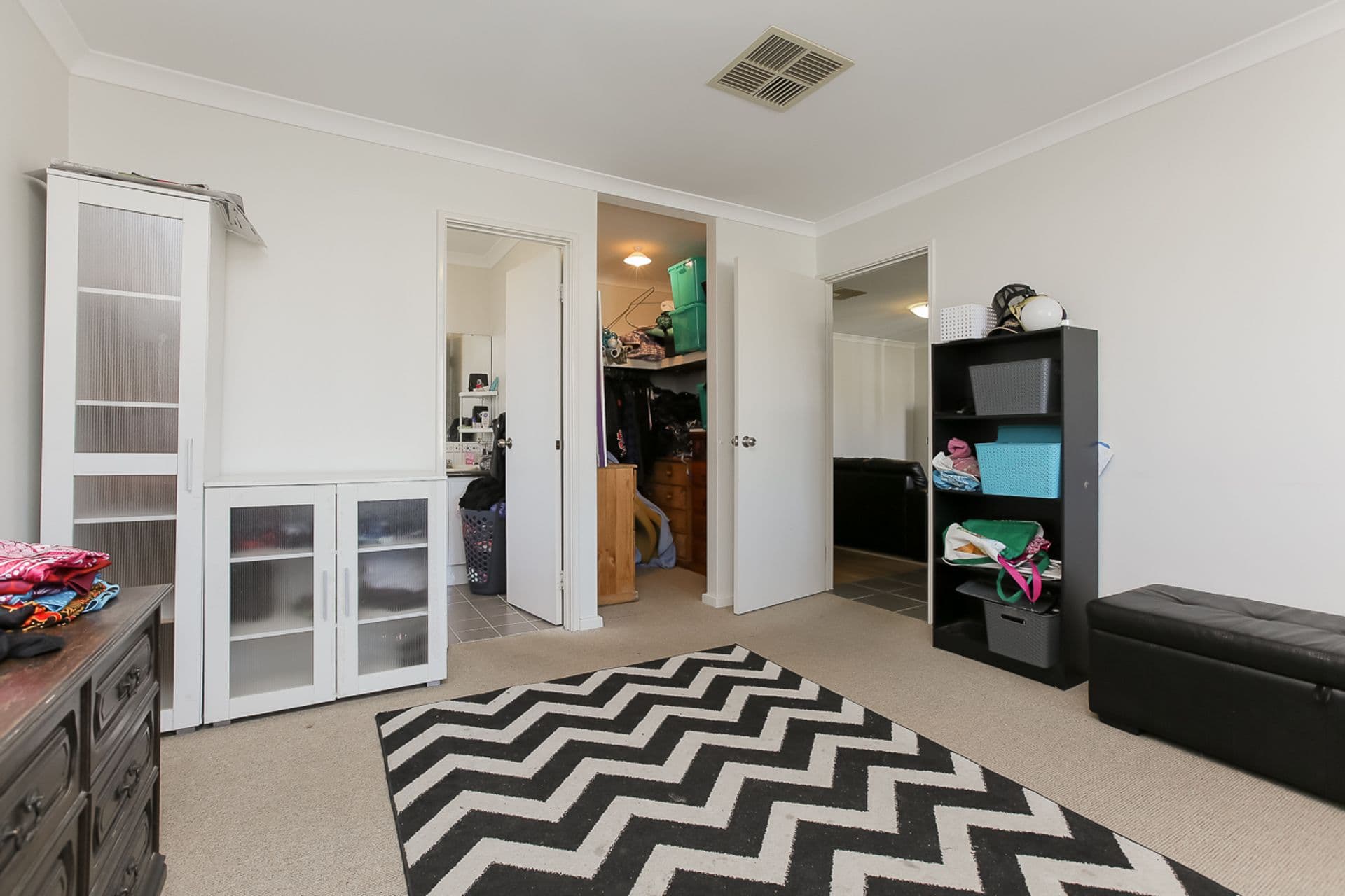 21 Sugarloaf Close, Merriwa, WA, 6030, Merriwa - Thumbnail 5