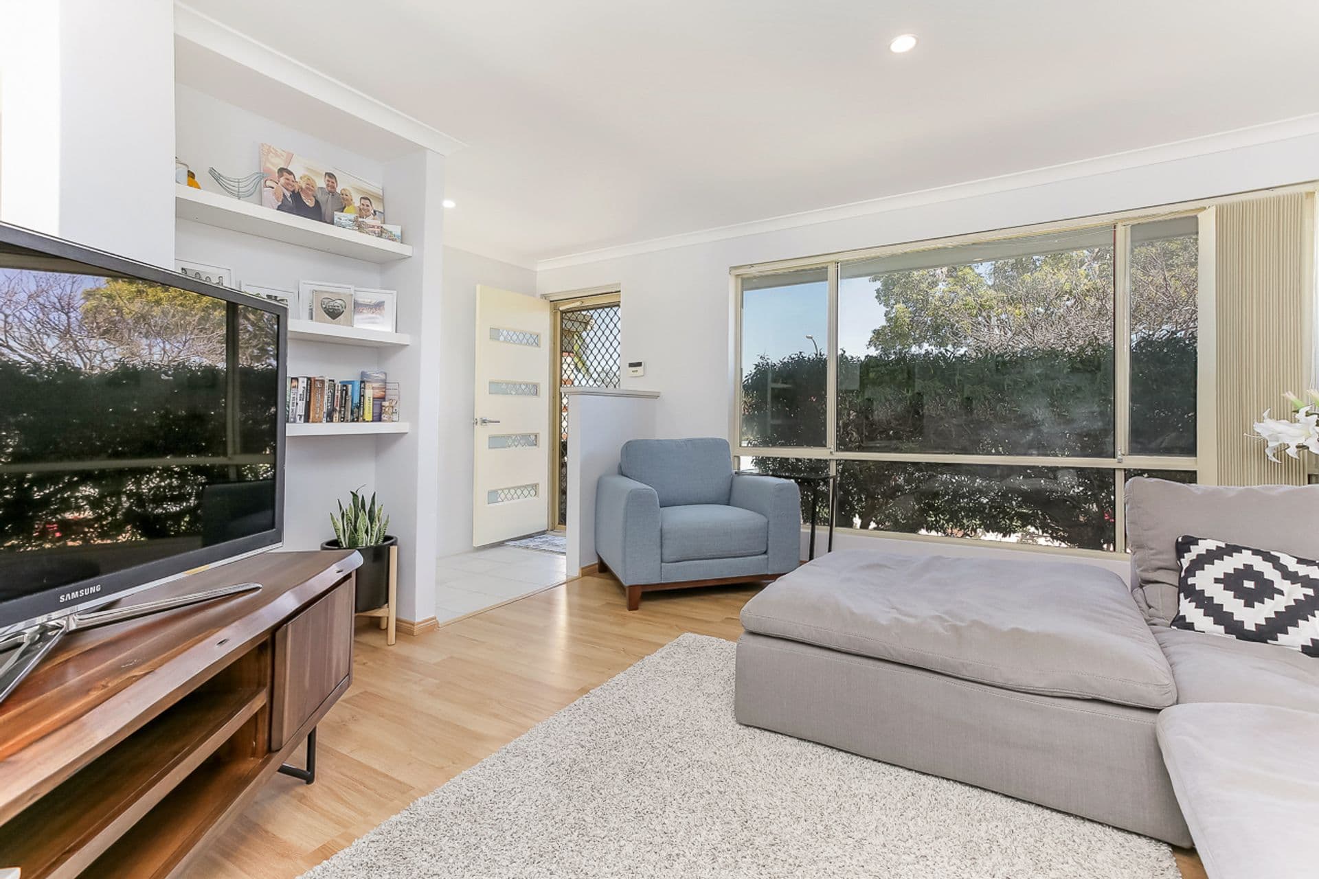 41 Porongurup Drive, Clarkson, WA, 6030, Clarkson - Thumbnail 3