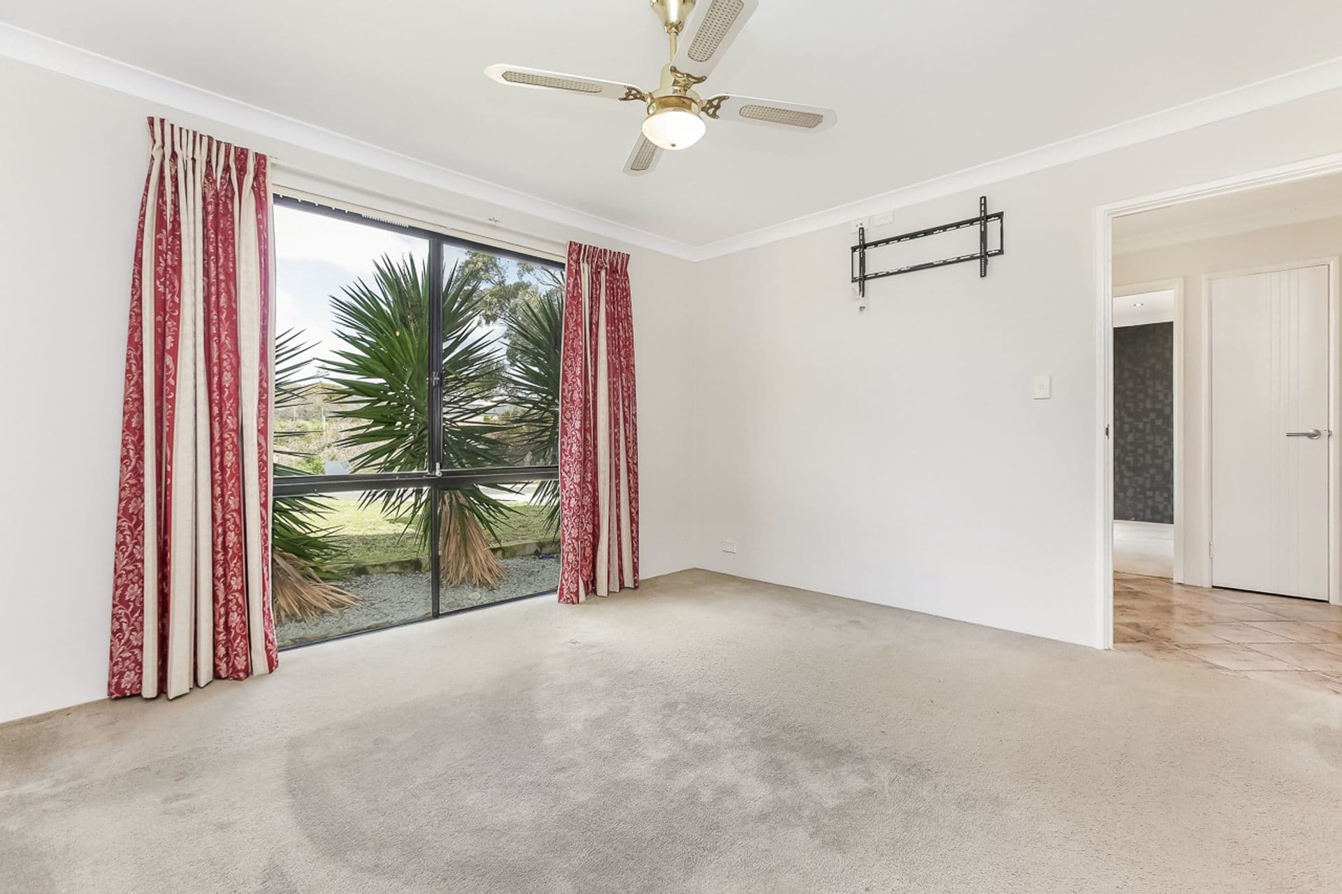11 Fowey Loop, Mindarie, WA, 6030, Mindarie - Thumbnail 5