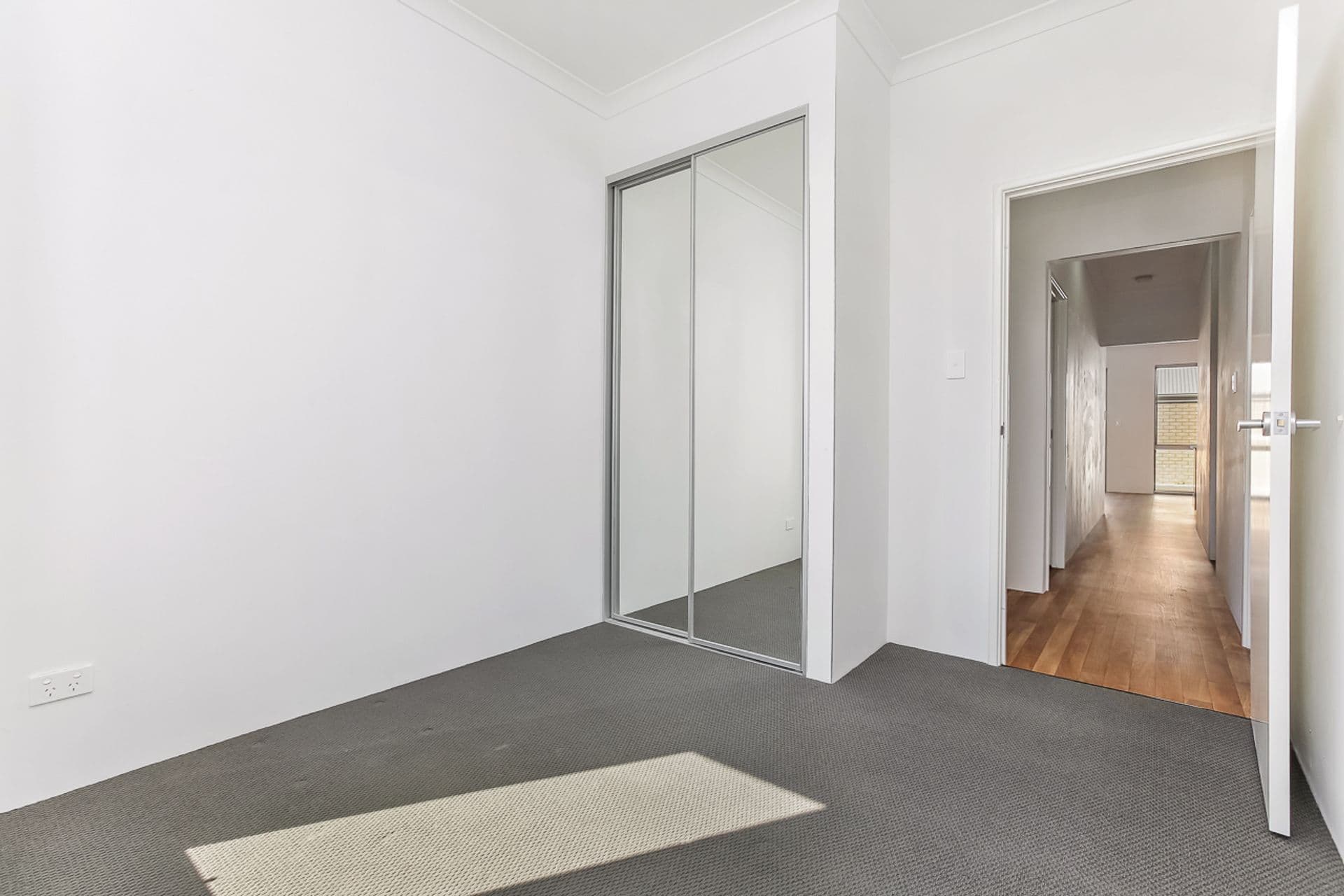 28 Leeward Avenue, Eglinton, WA, 6034, Eglinton - Thumbnail 4
