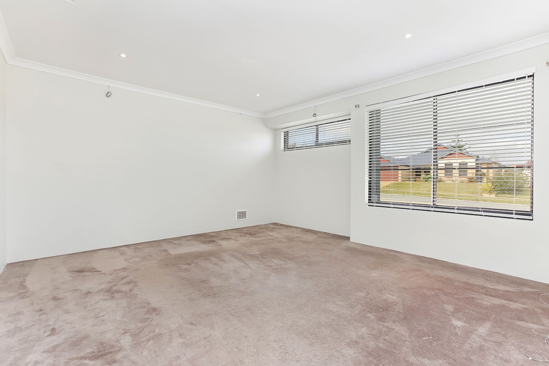 35 Fairbourne Approach, Butler, WA, 6036, Butler - Thumbnail 3