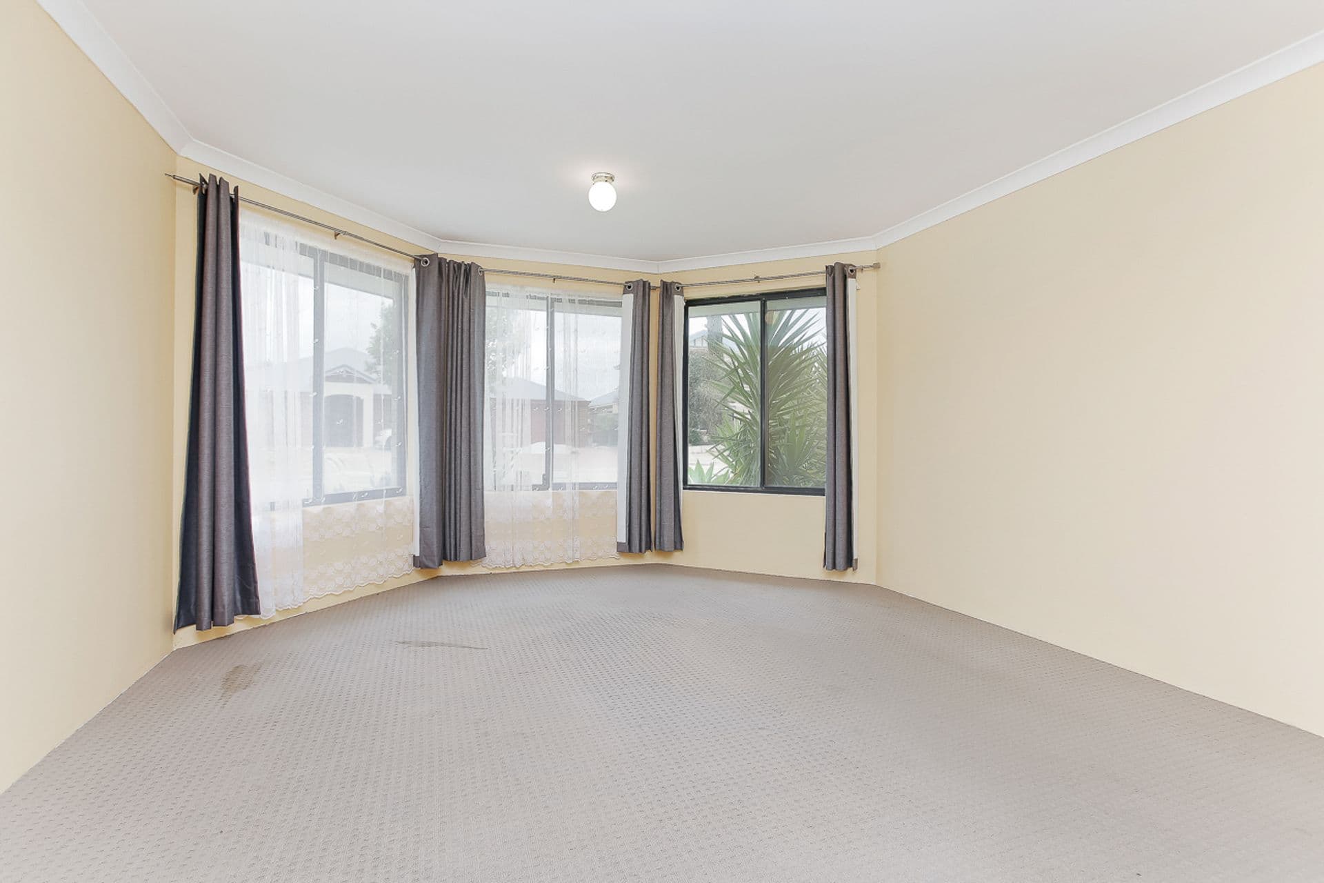 4 Warnford Street, Butler, WA, 6036, Butler - Thumbnail 2