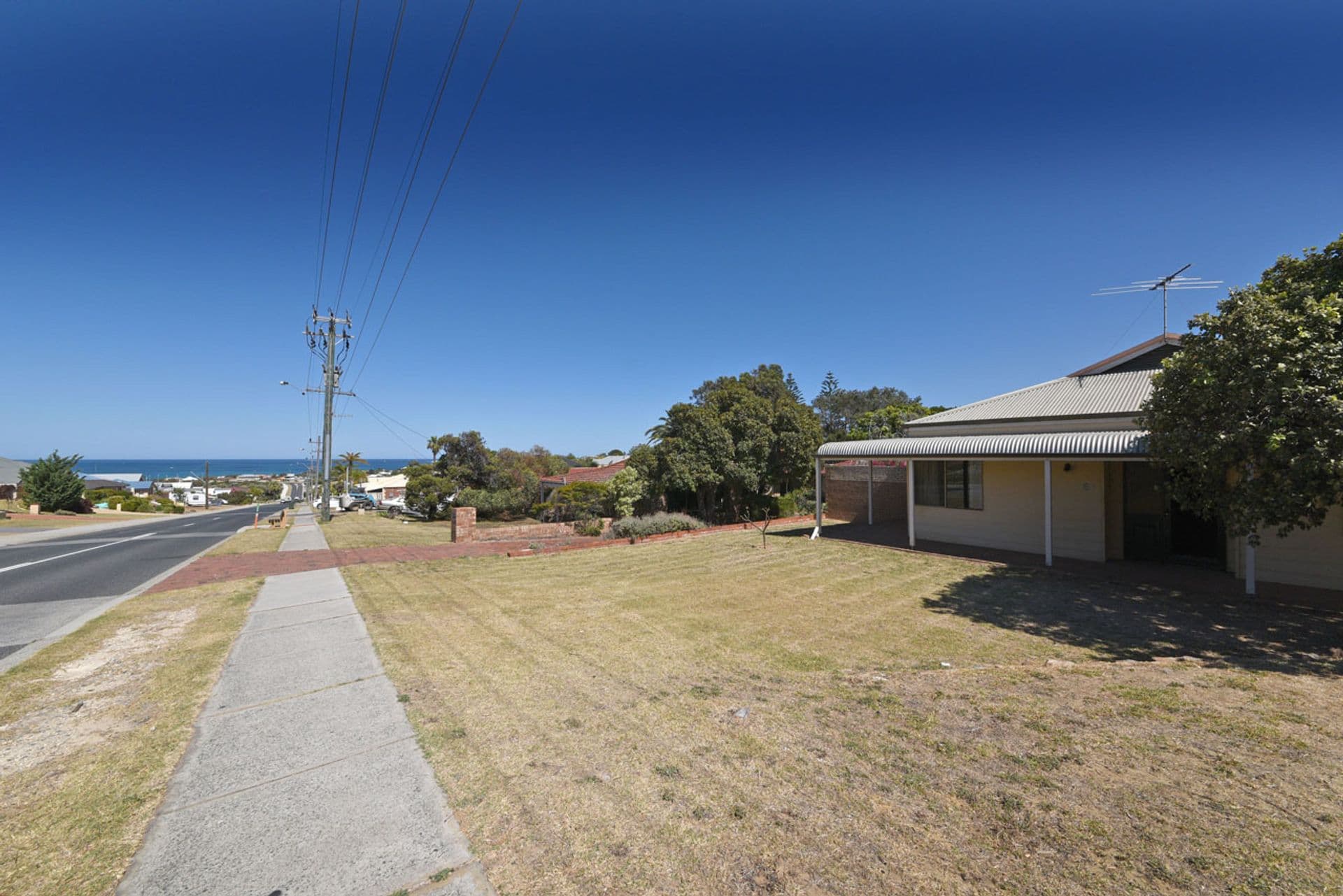 61 Quinns Road, Quinns Rocks, WA, 6030, Quinns Rocks - Thumbnail 2