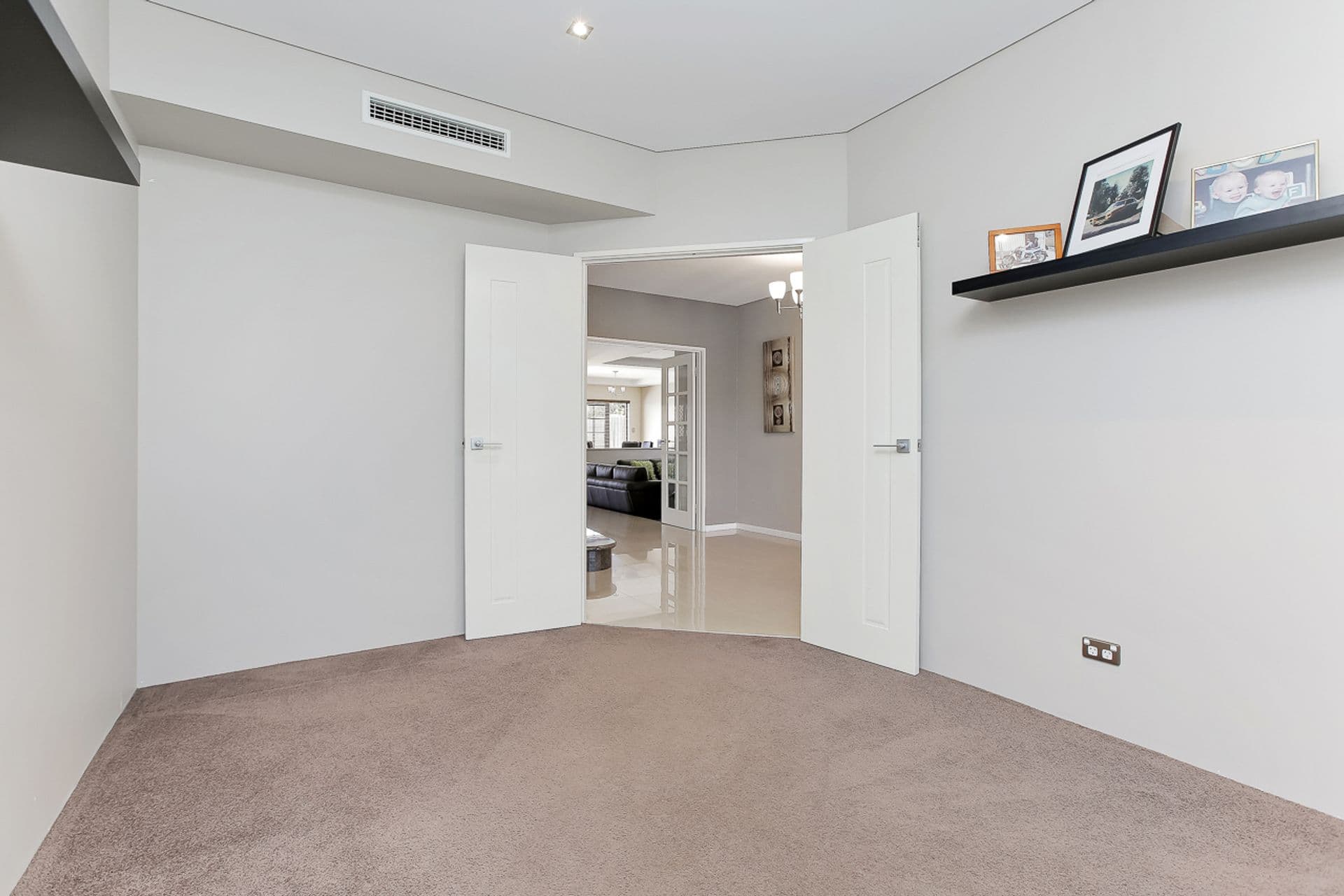 7 Bantry Bend, Mindarie, WA, 6030, Mindarie - Thumbnail 5