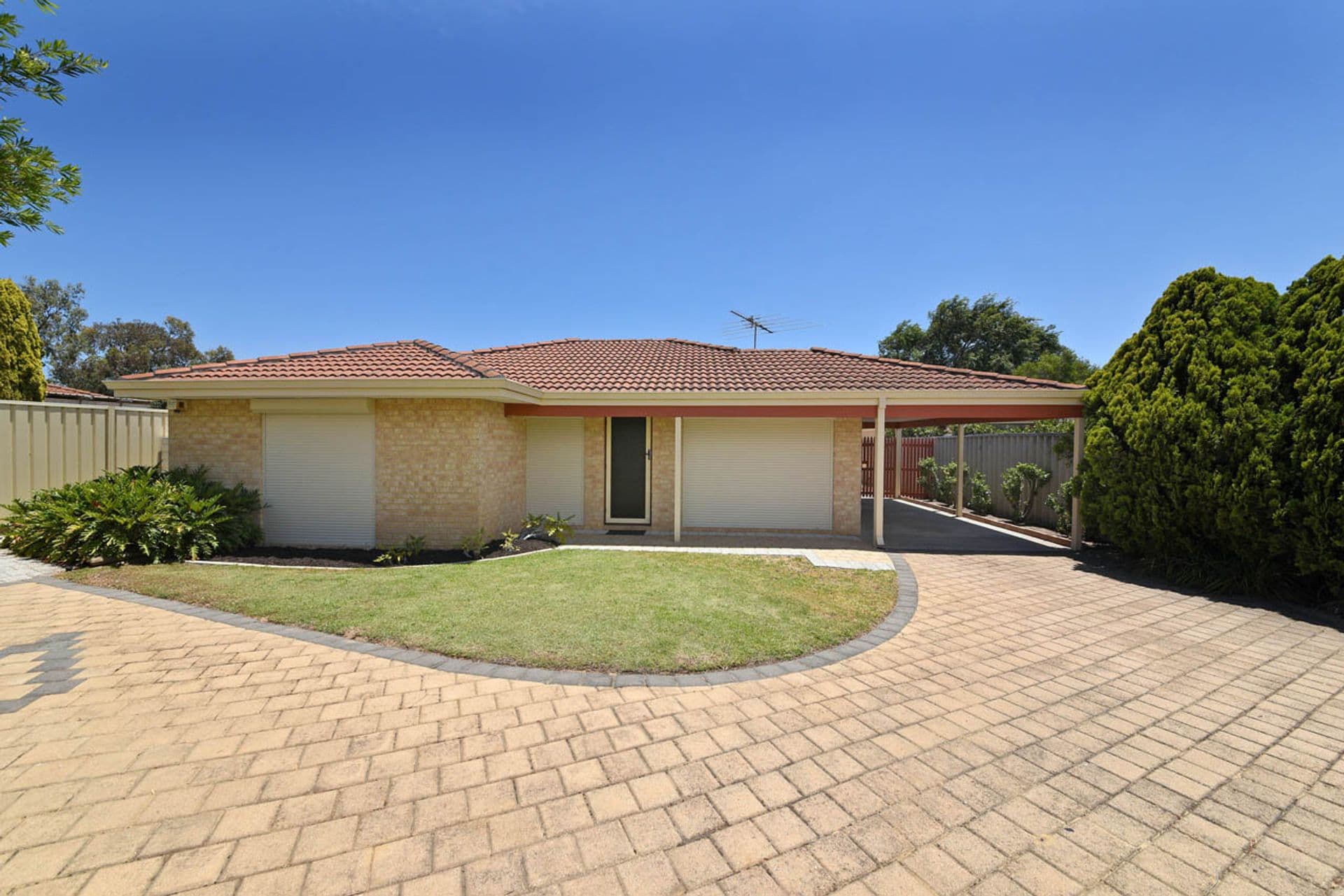 32 Holwell Gardens, Clarkson, WA, 6030, Clarkson - Thumbnail 2