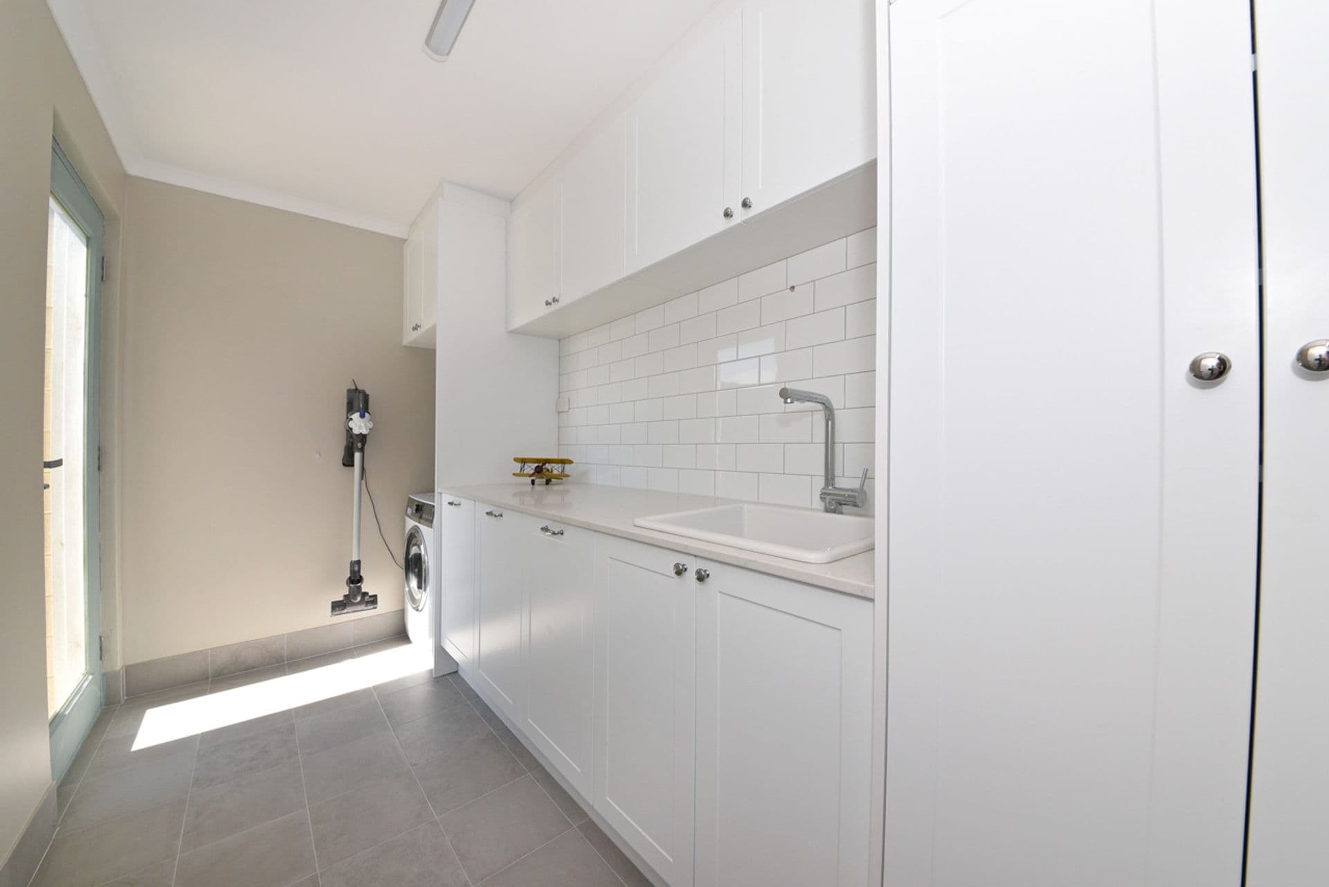 22 Mirabilis Avenue, Jindalee, WA, 6036, Jindalee - Thumbnail 4