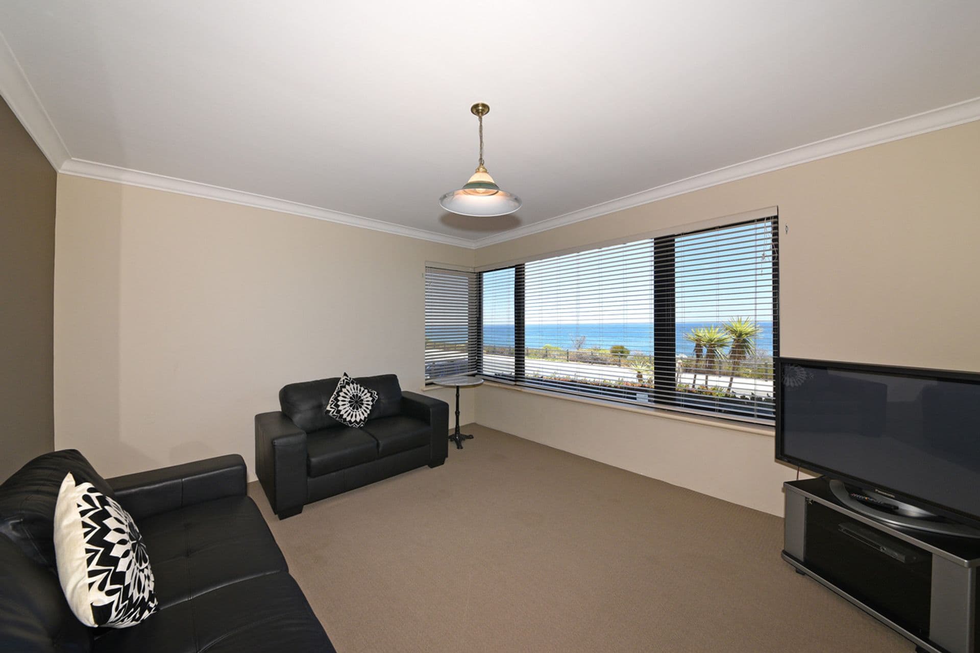 40 Kinsale Drive, Mindarie, WA, 6030, Mindarie - Thumbnail 3