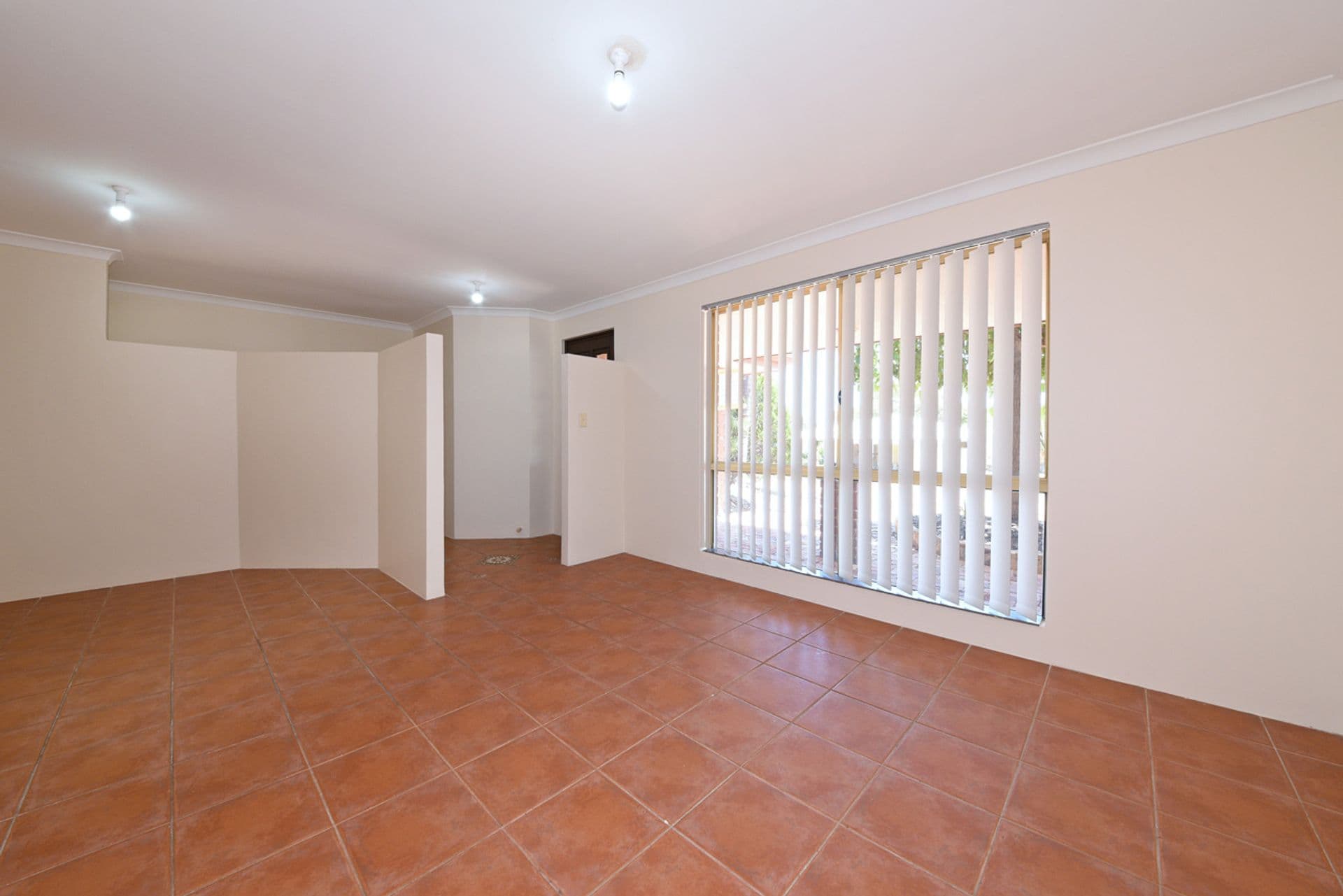 2 Elvina Rise, Clarkson, WA, 6030, Clarkson - Thumbnail 2