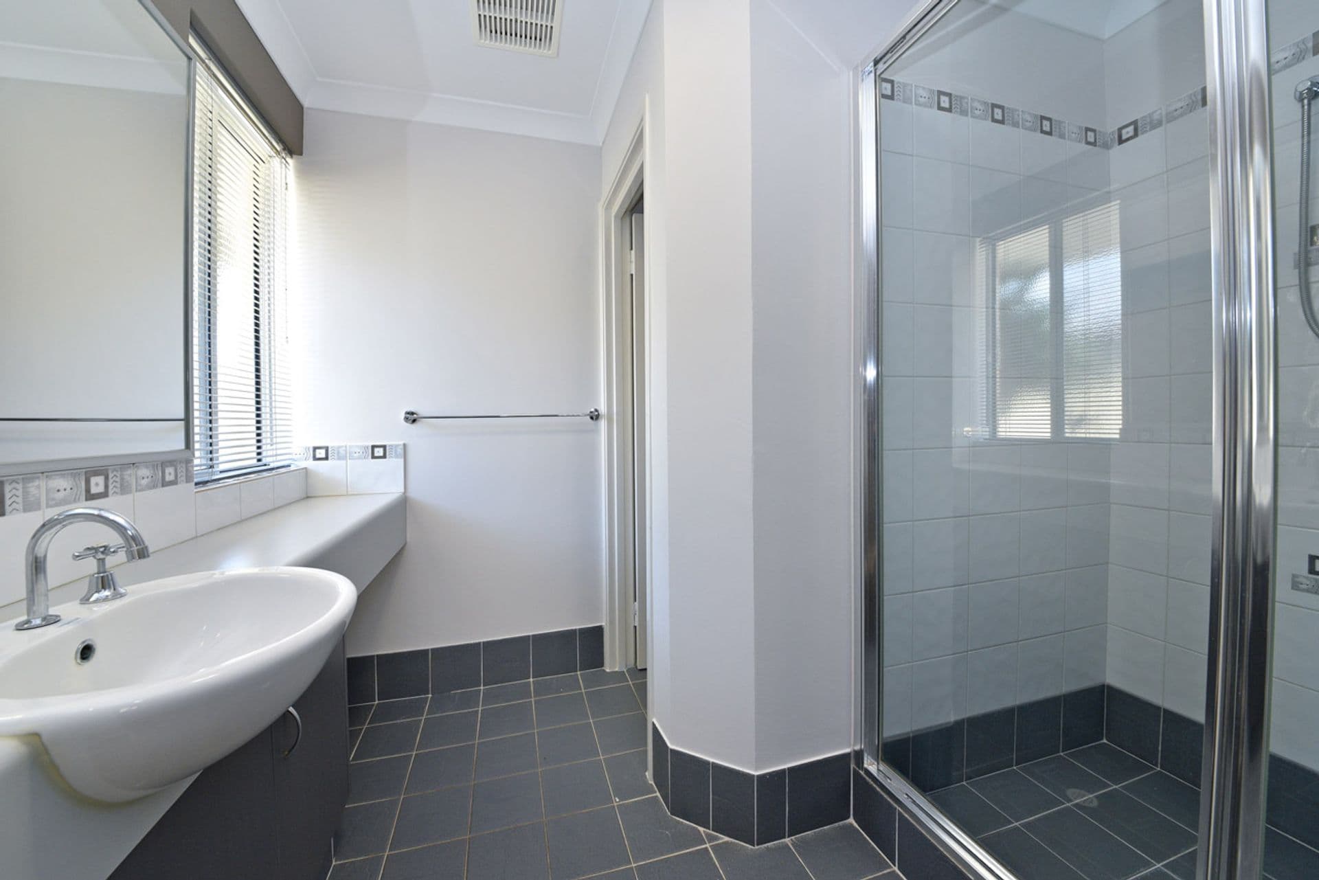 5 Lantern Way, Clarkson, WA, 6030, Clarkson - Thumbnail 5