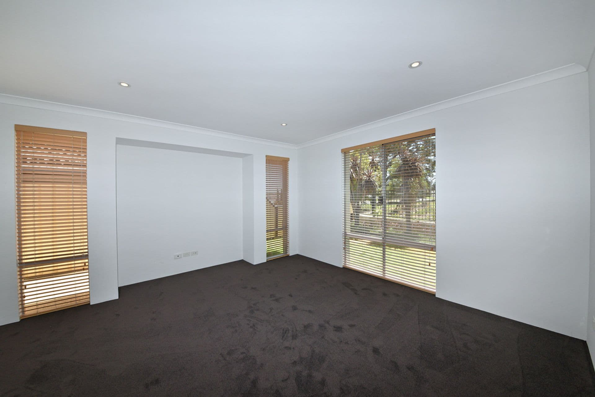15 Las Ramblas Circle, Clarkson, WA, 6030, Clarkson - Thumbnail 3