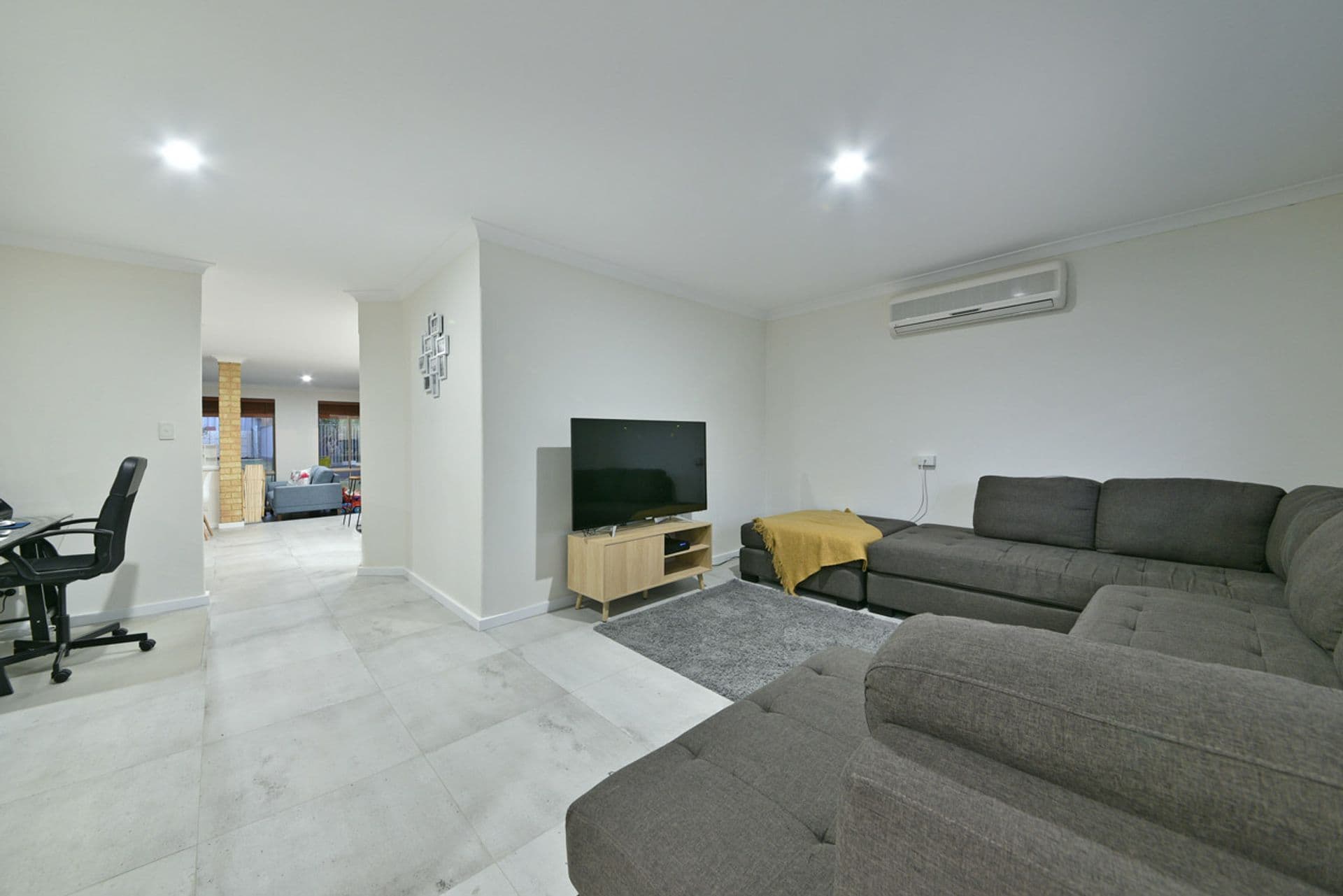 7 Dunscore Way, Kinross, WA, 6028, Kinross - Thumbnail 3