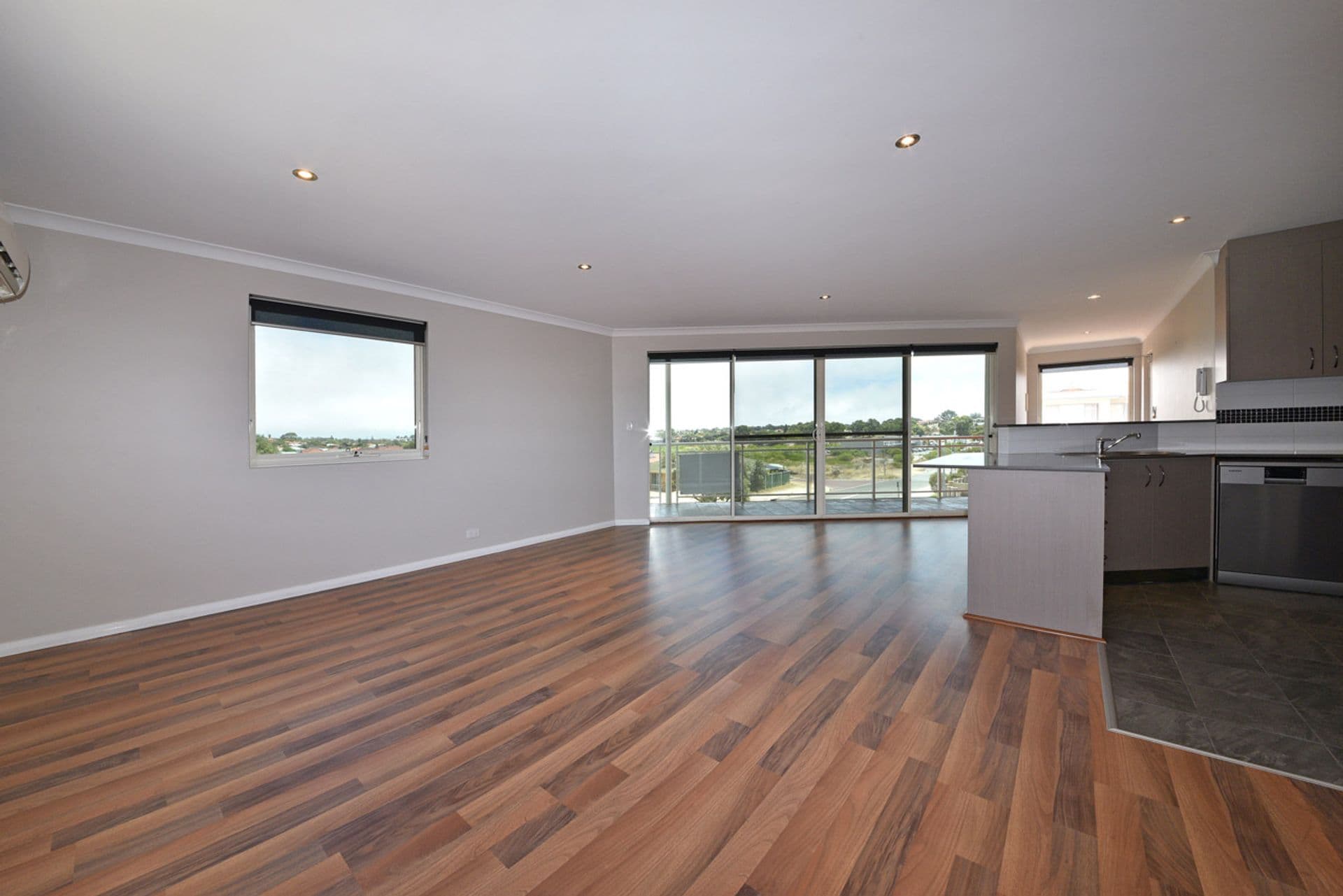 5/36 Currambine Boulevard, Currambine, WA, 6028, Currambine - Thumbnail 3