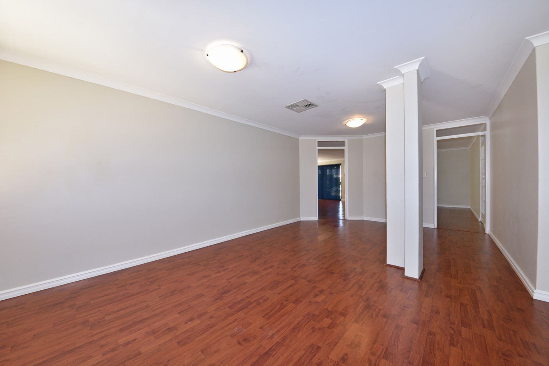 5 Adelong Circuit, Merriwa, WA, 6030, Merriwa - Thumbnail 2