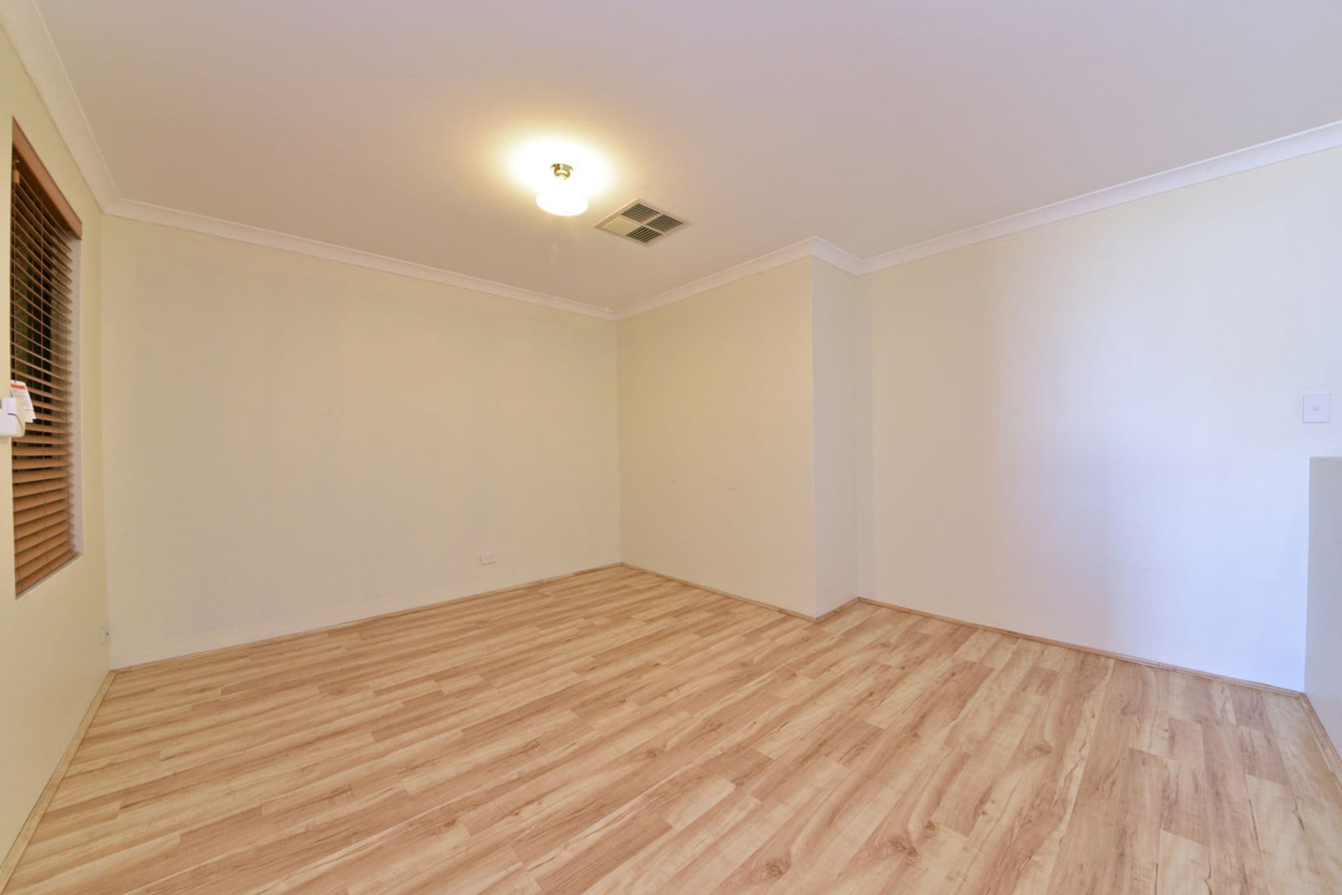 11 Forkleaf Bend, Banksia Grove, WA, 6031, Banksia Grove - Thumbnail 3