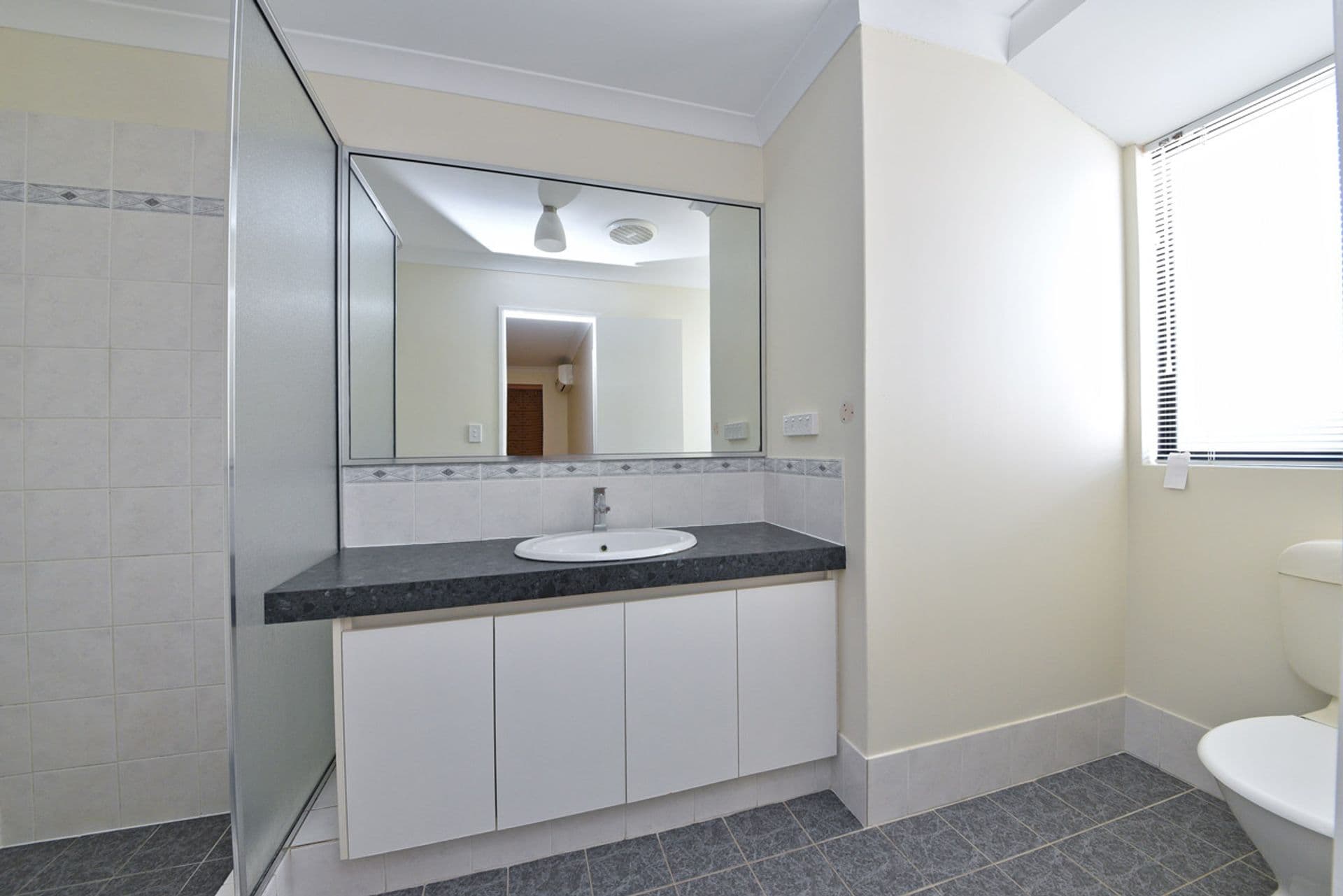 11 Forkleaf Bend, Banksia Grove, WA, 6031, Banksia Grove - Thumbnail 6