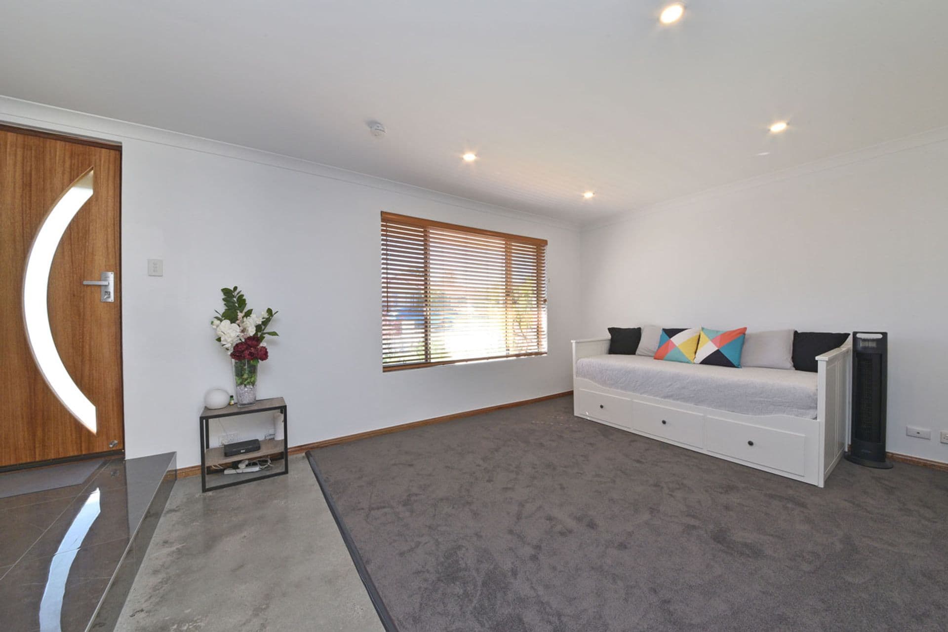 6 Ormiston Gardens, Clarkson, WA, 6030, Clarkson - Thumbnail 4
