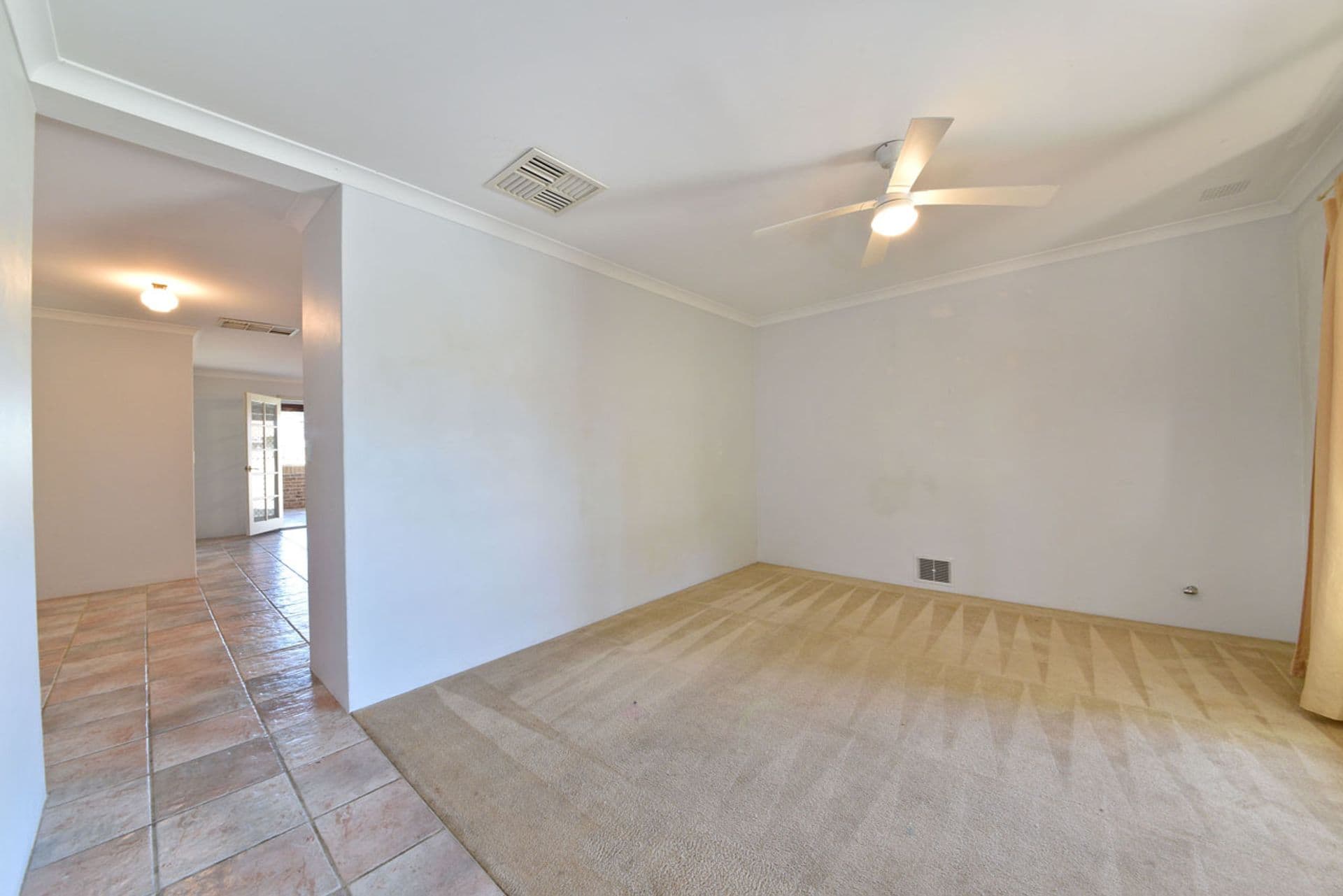 12 Calabar Court, Merriwa, WA, 6030, Merriwa - Thumbnail 2