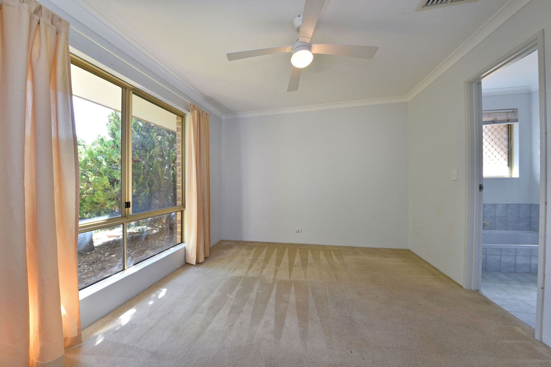 12 Calabar Court, Merriwa, WA, 6030, Merriwa - Thumbnail 4