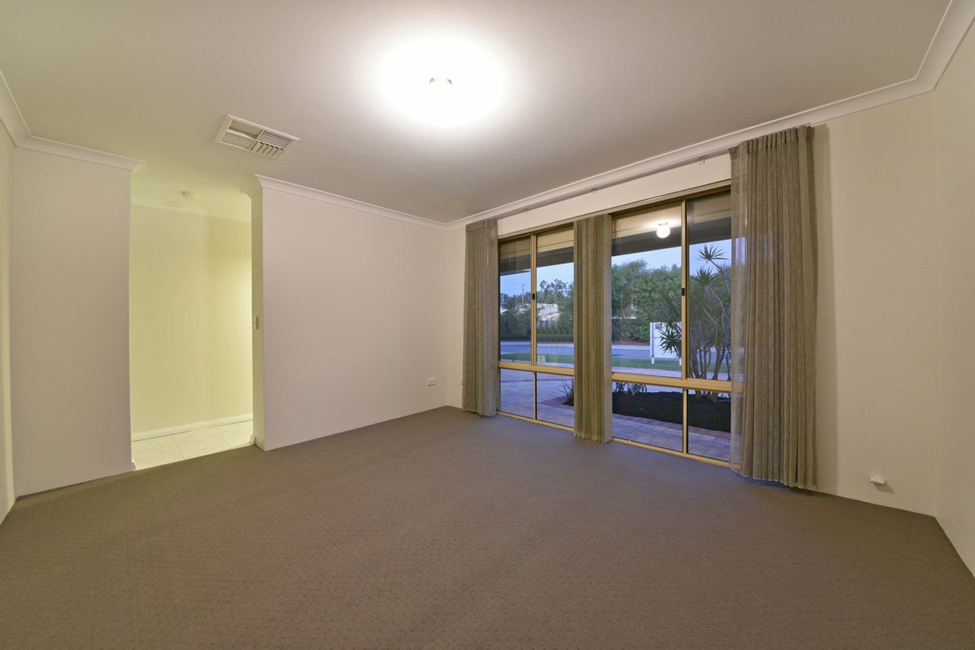 9 Dunscore Way, Kinross, WA, 6028, Kinross - Thumbnail 5