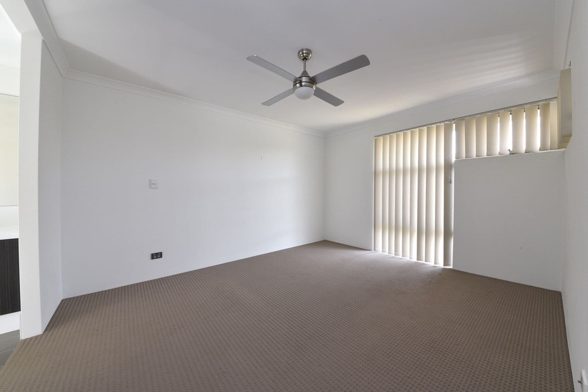 12 Amsterdam Crescent, Alkimos, WA, 6038, Alkimos - Thumbnail 3