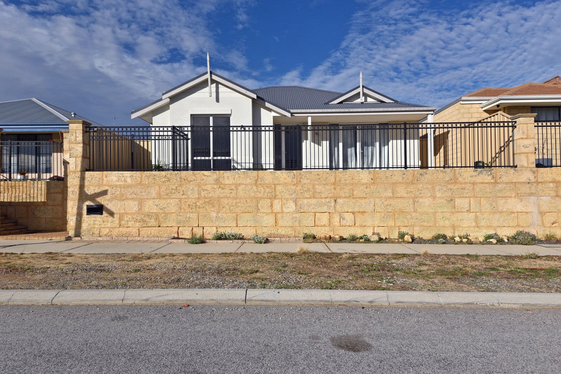 26 Ballymote Gardens, Ridgewood, WA, 6030, Ridgewood - Thumbnail 2