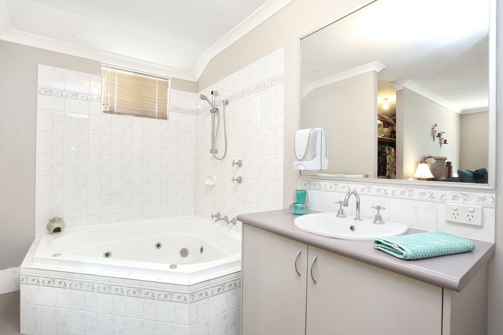 38 Nambi Parkway, Banksia Grove, WA, 6031, Banksia Grove - Thumbnail 4