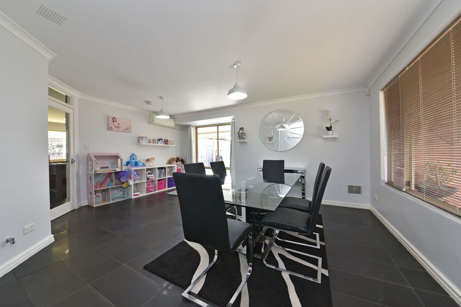 9 Kyara Court, Clarkson, WA, 6030, Clarkson - Thumbnail 5