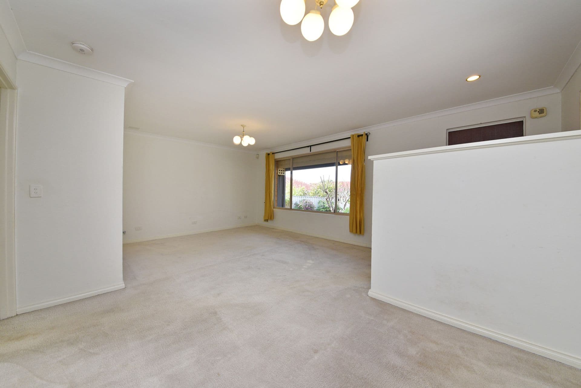 18 Rudall Court, Clarkson, WA, 6030, Clarkson - Thumbnail 4