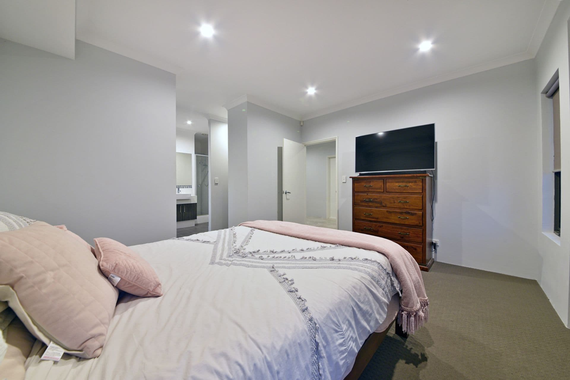 14 Nutcote Road, Banksia Grove, WA, 6031, Banksia Grove - Thumbnail 5