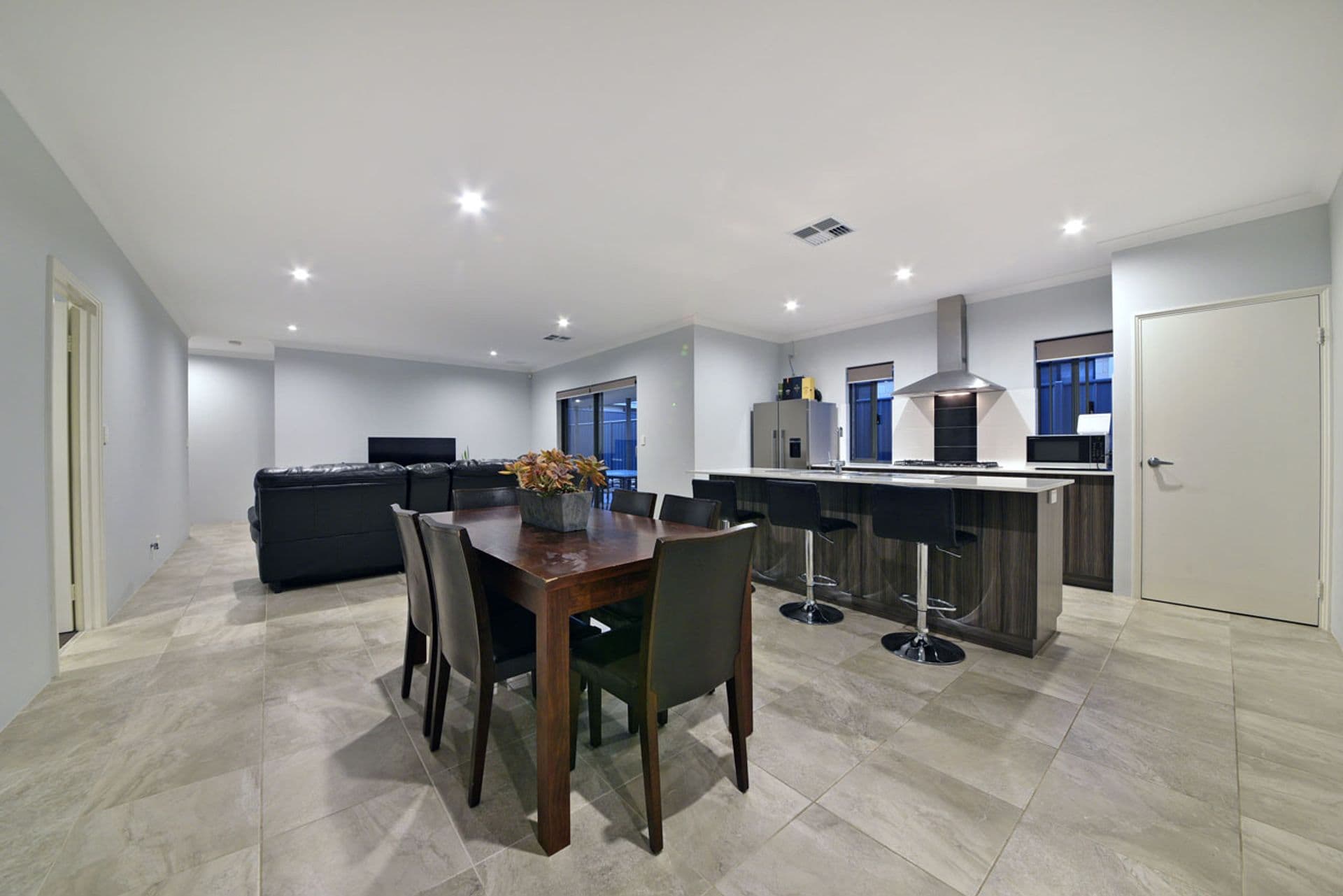 14 Nutcote Road, Banksia Grove, WA, 6031, Banksia Grove - Thumbnail 8