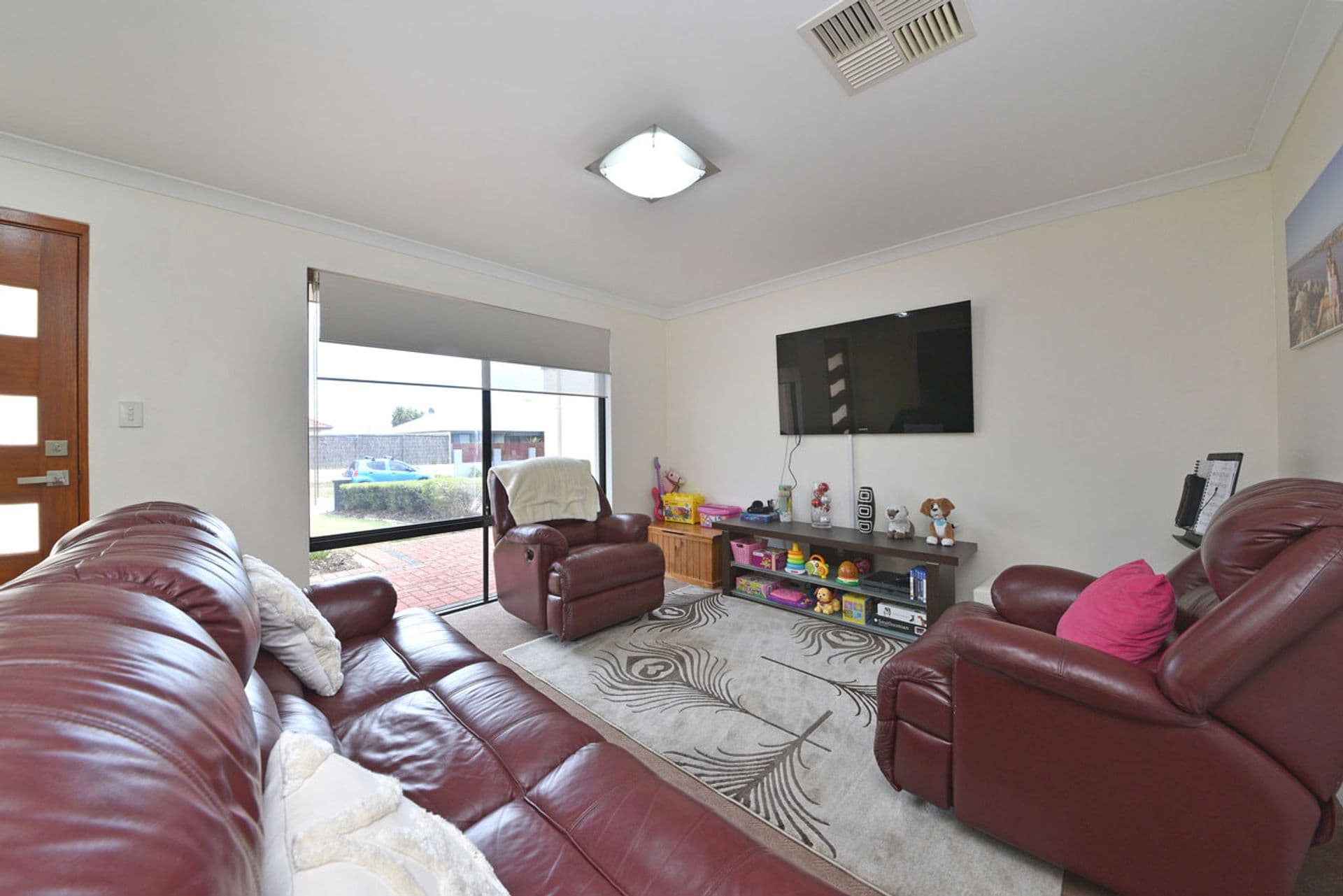 36 Vanderlin Crescent, Ridgewood, WA, 6030, Ridgewood - Thumbnail 2