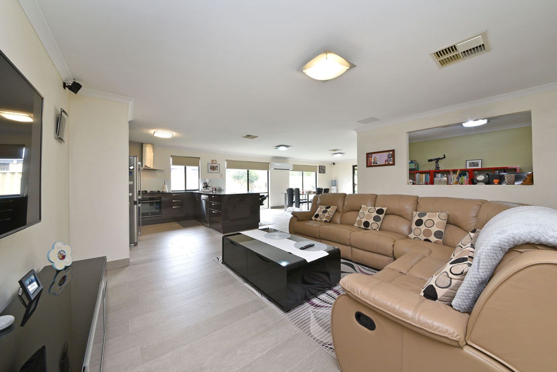 36 Vanderlin Crescent, Ridgewood, WA, 6030, Ridgewood - Thumbnail 7