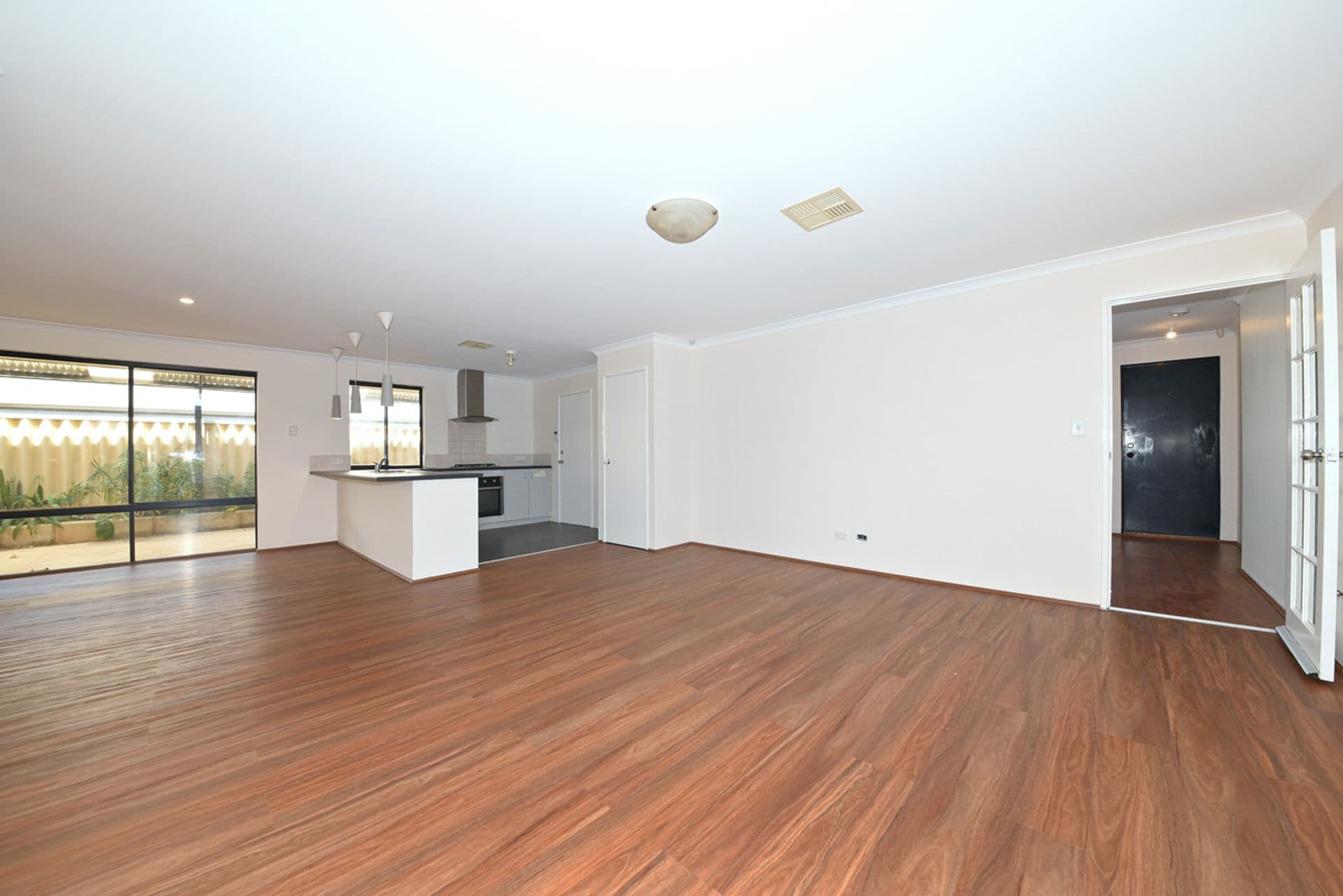 26 Eastwall Parkway, Butler, WA, 6036, Butler - Thumbnail 8