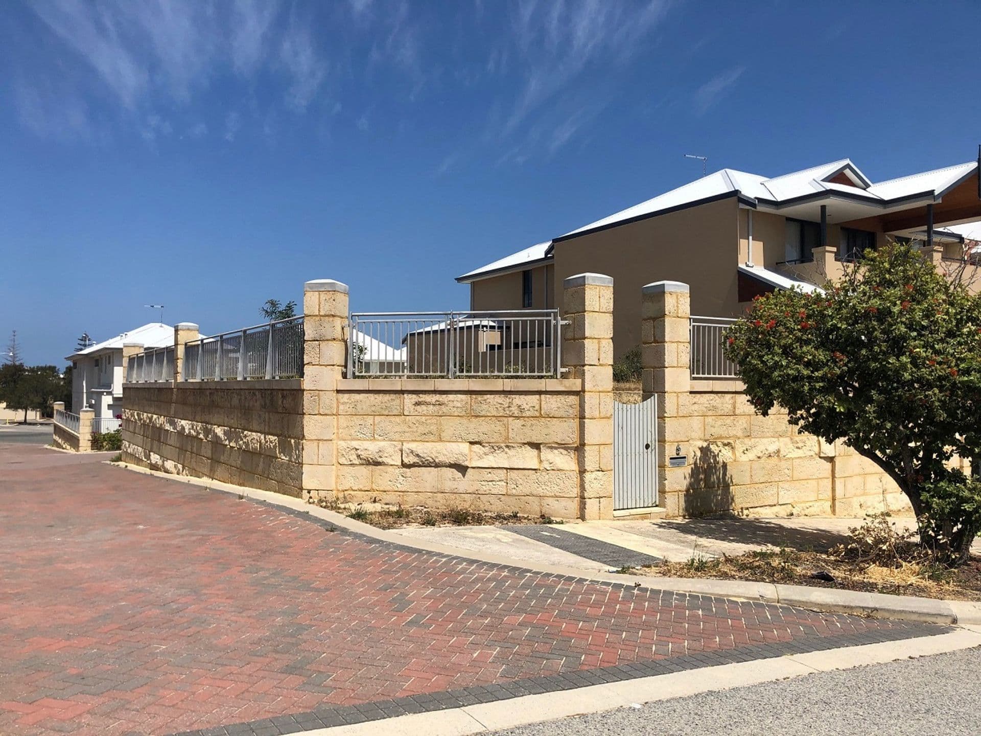 5 Penzance Terrace, Mindarie, WA, 6030, Mindarie - Thumbnail 2