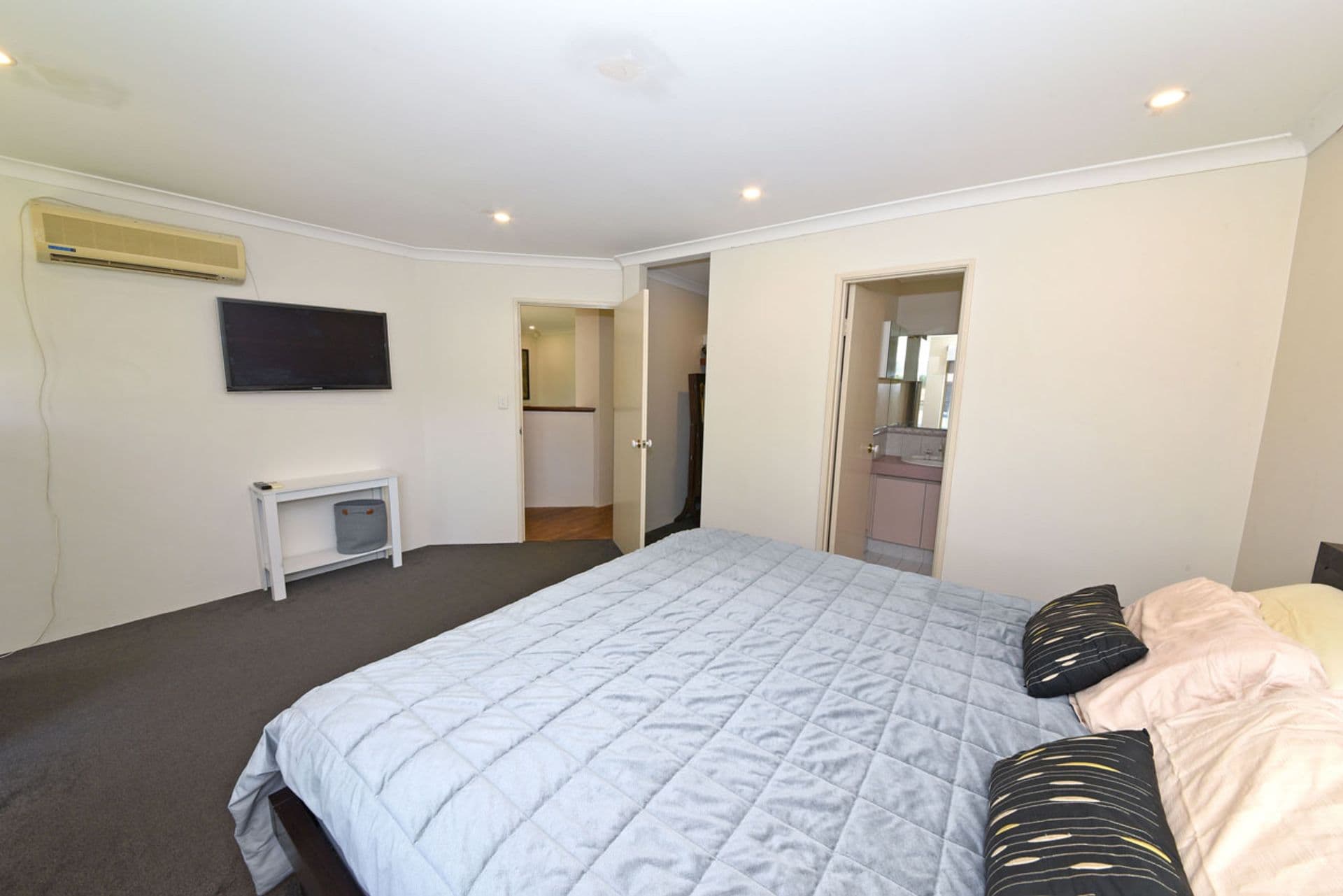 56 Dunmore Circuit, Merriwa, WA, 6030, Merriwa - Thumbnail 6