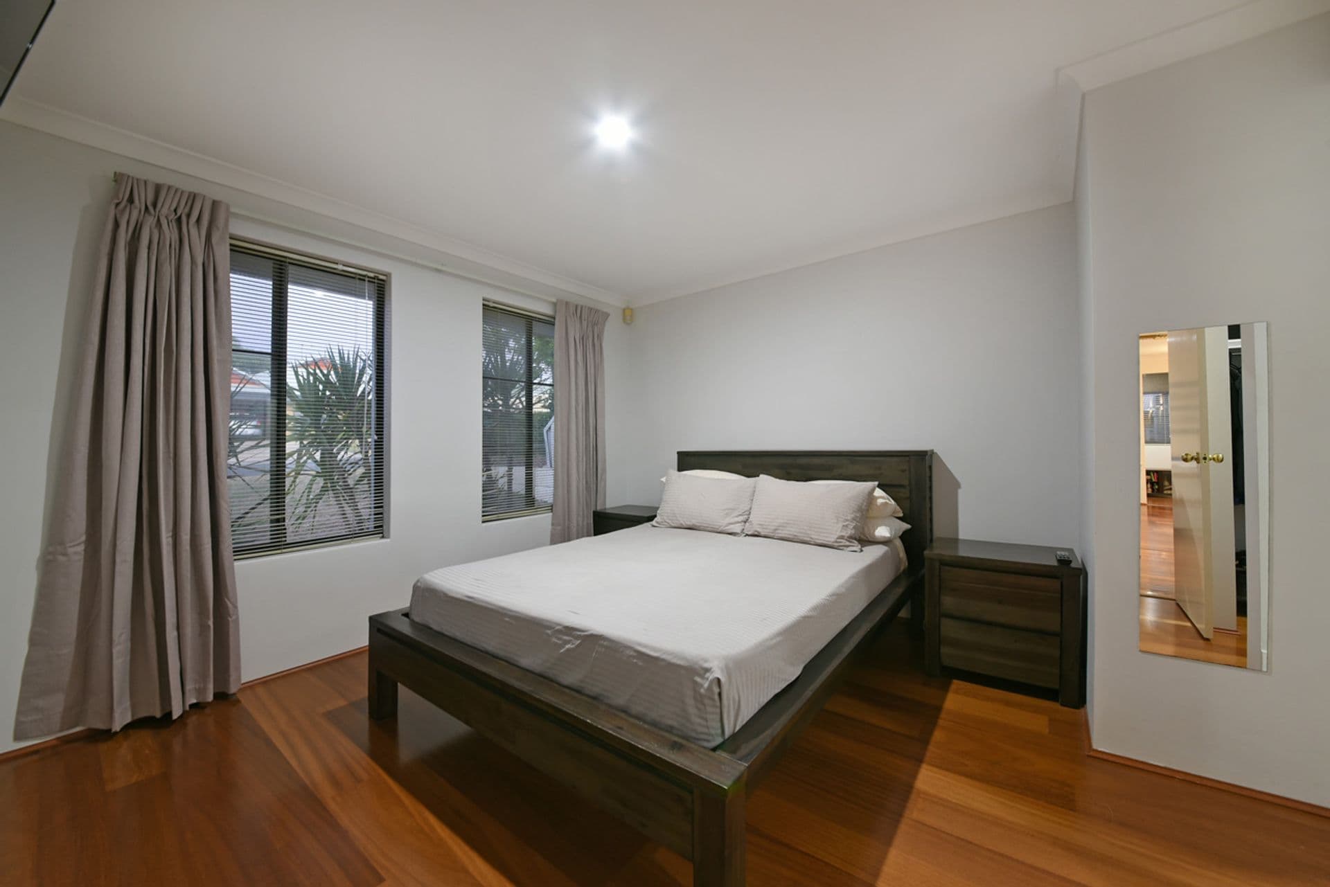 14 Carwoola Circle, Carramar, WA, 6031, Carramar - Thumbnail 7