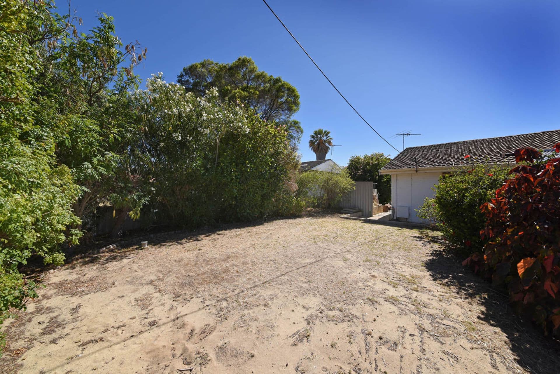 48A Thompson Drive, Wanneroo, WA, 6065, Wanneroo - Thumbnail 2