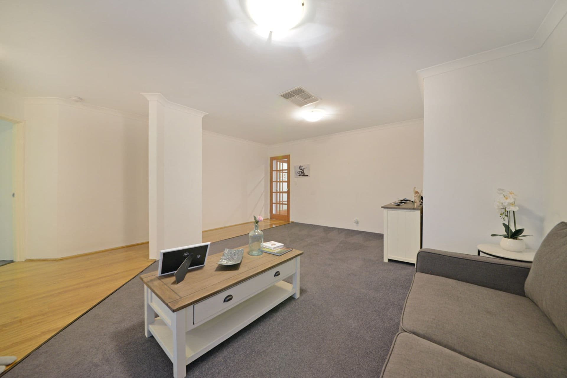 33 Brightlands Circuit, Carramar, WA, 6031, Carramar - Thumbnail 3