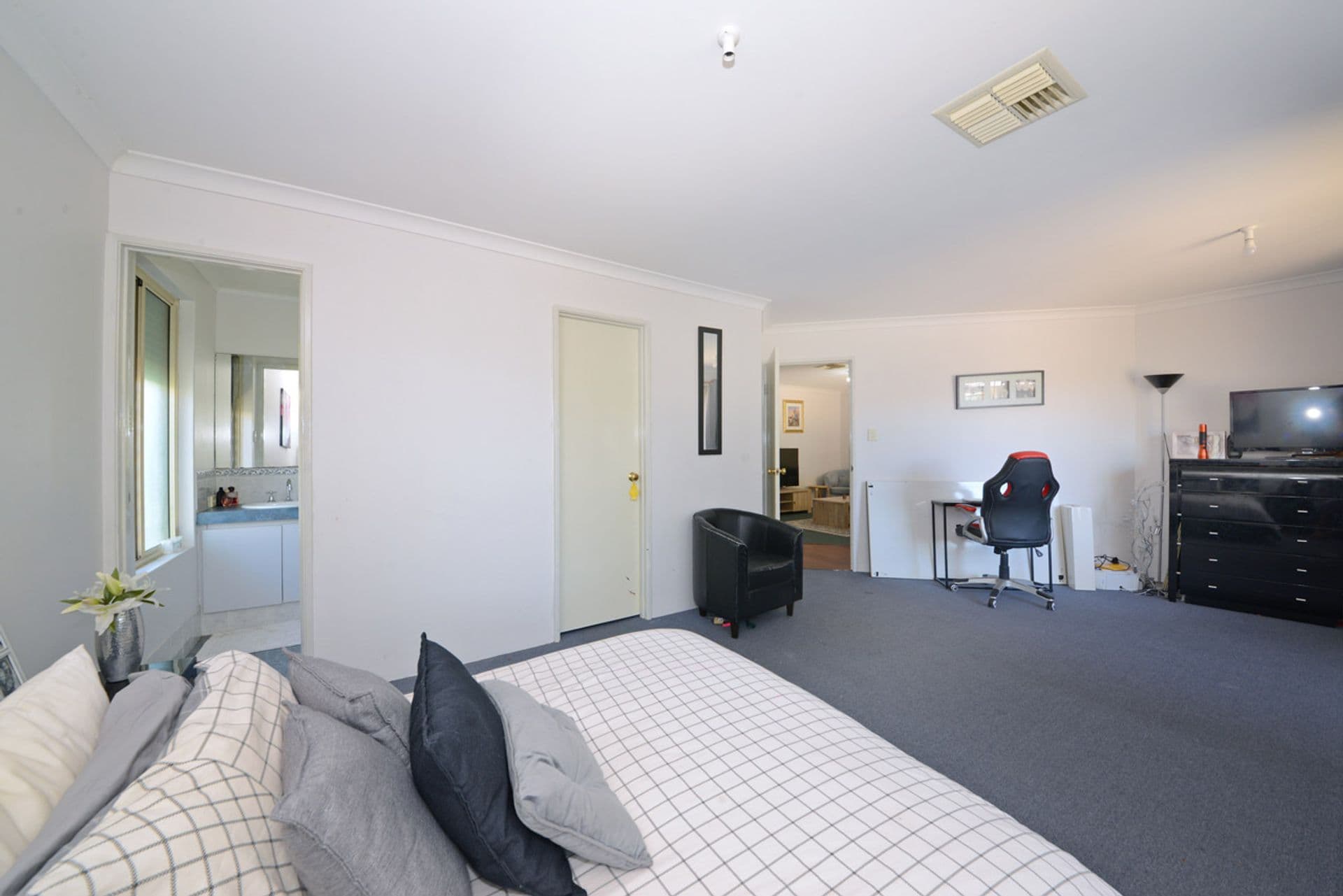 5 Mayne Way, Merriwa, WA, 6030, Merriwa - Thumbnail 7