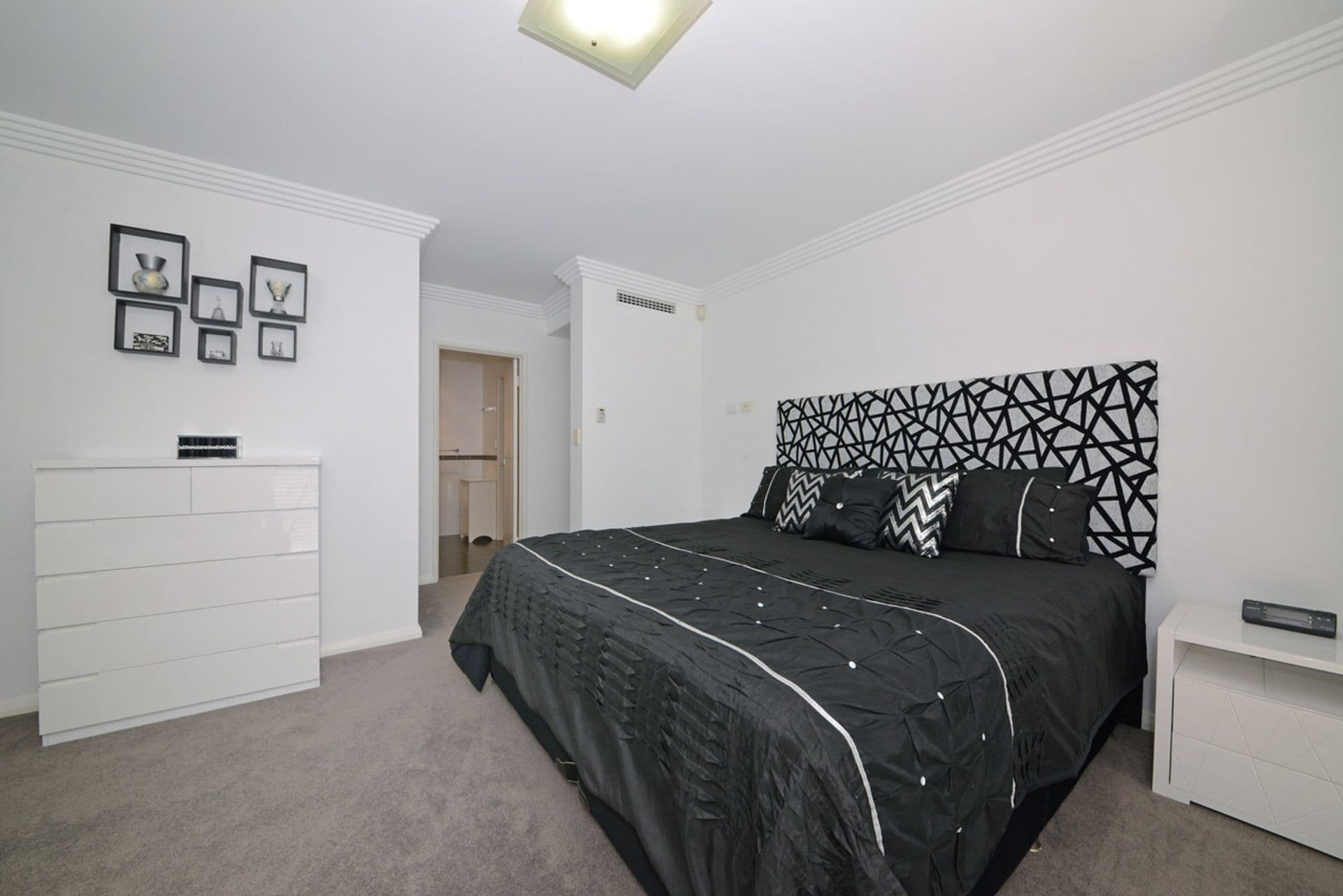 7 Portrush Way, Mindarie, WA, 6030, Mindarie - Thumbnail 6