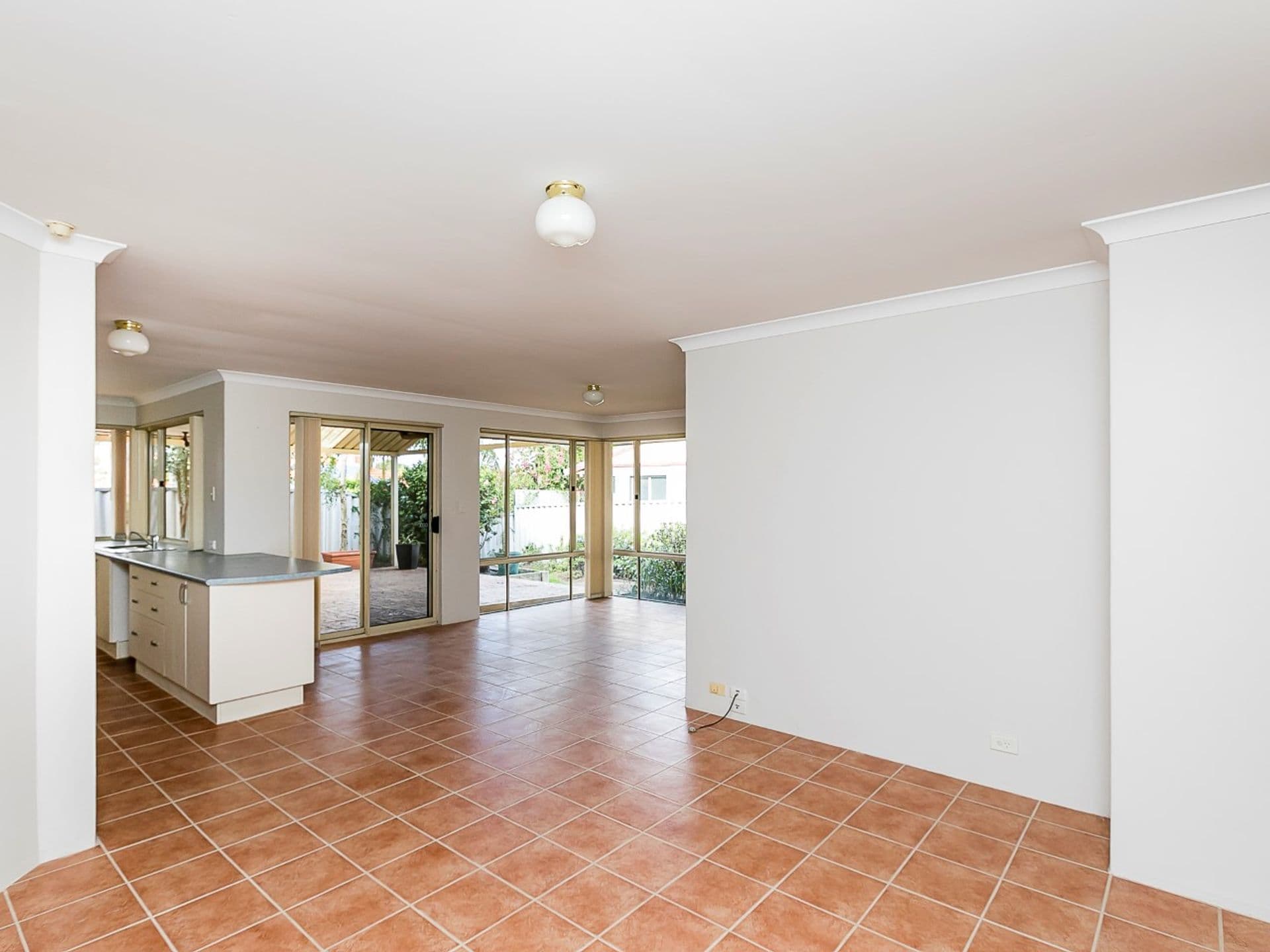48 Stonehaven Parade, Kinross, WA, 6028, Kinross - Thumbnail 8