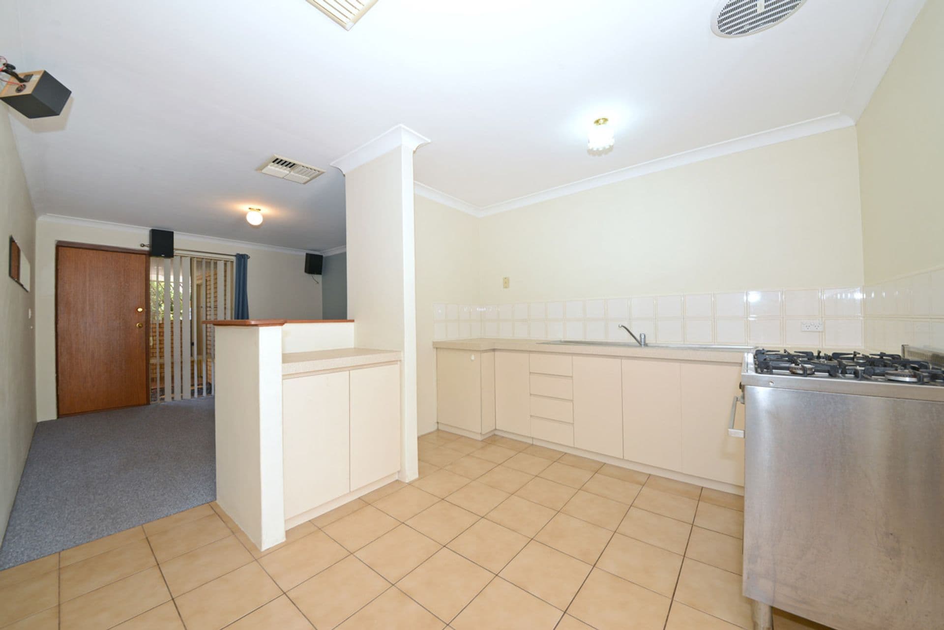 2/7 Barker Avenue, Balcatta, WA, 6021, Balcatta - Thumbnail 7